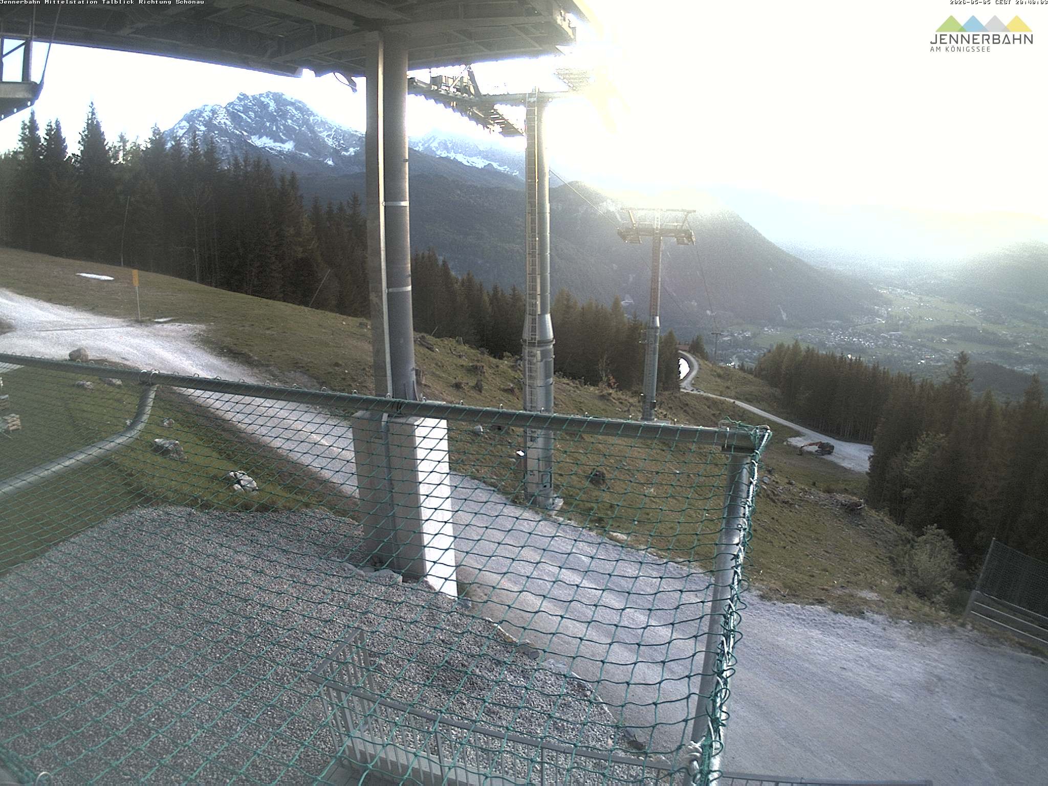 Archiv Foto Webcam Blick von der Mittelstation der Jennerbahn