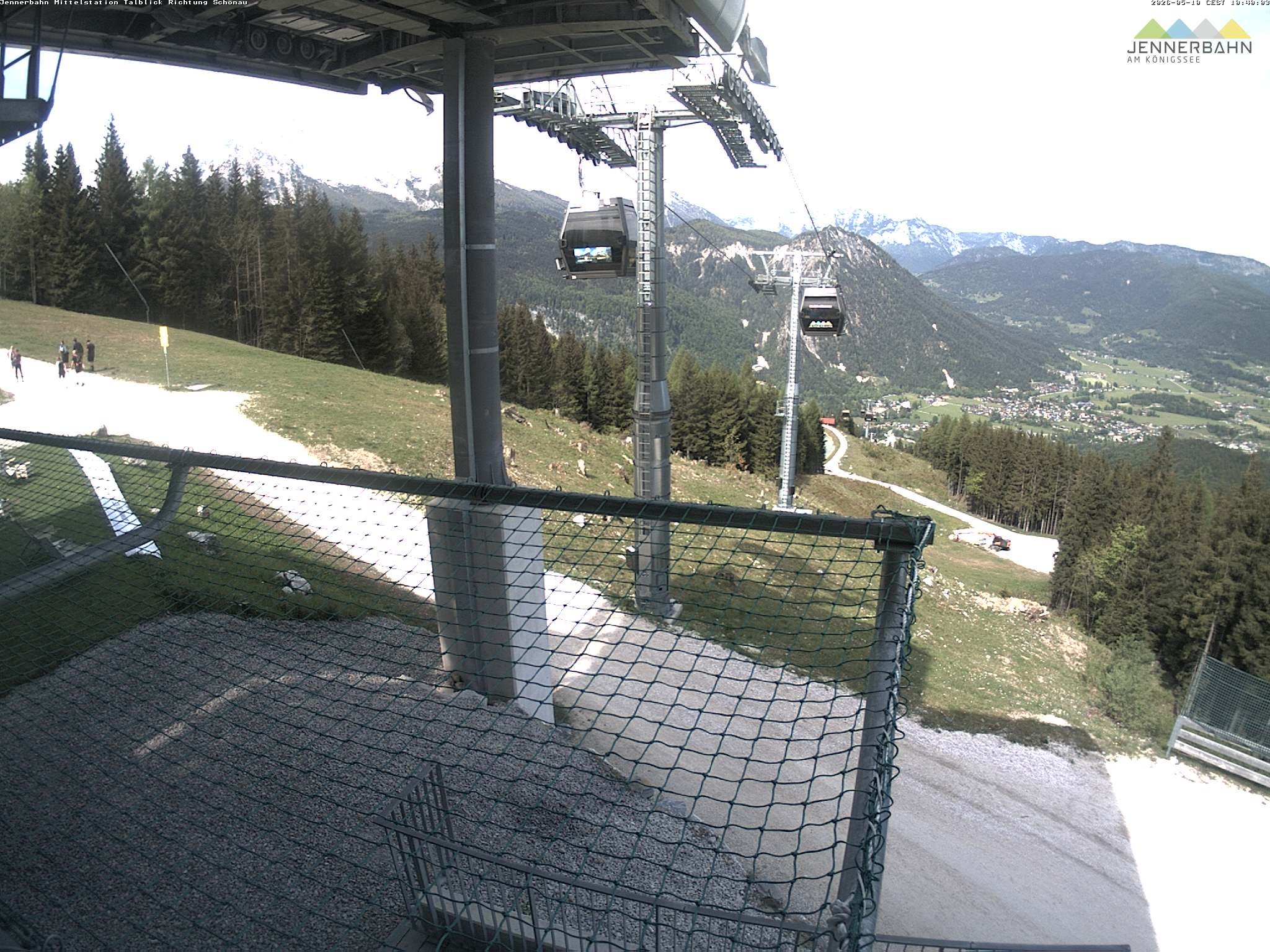 Archiv Foto Webcam Blick von der Mittelstation der Jennerbahn