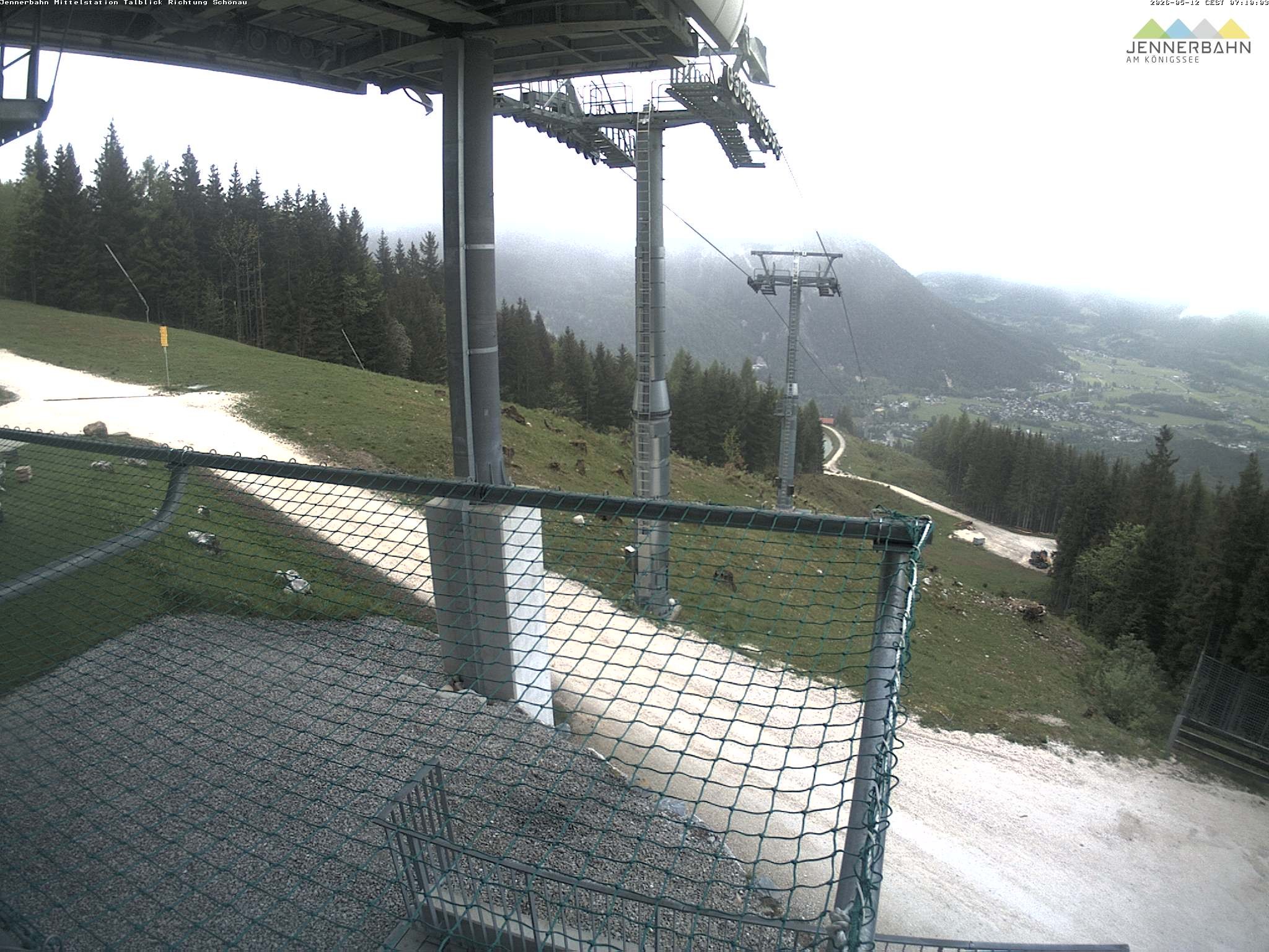 Archiv Foto Webcam Blick von der Mittelstation der Jennerbahn