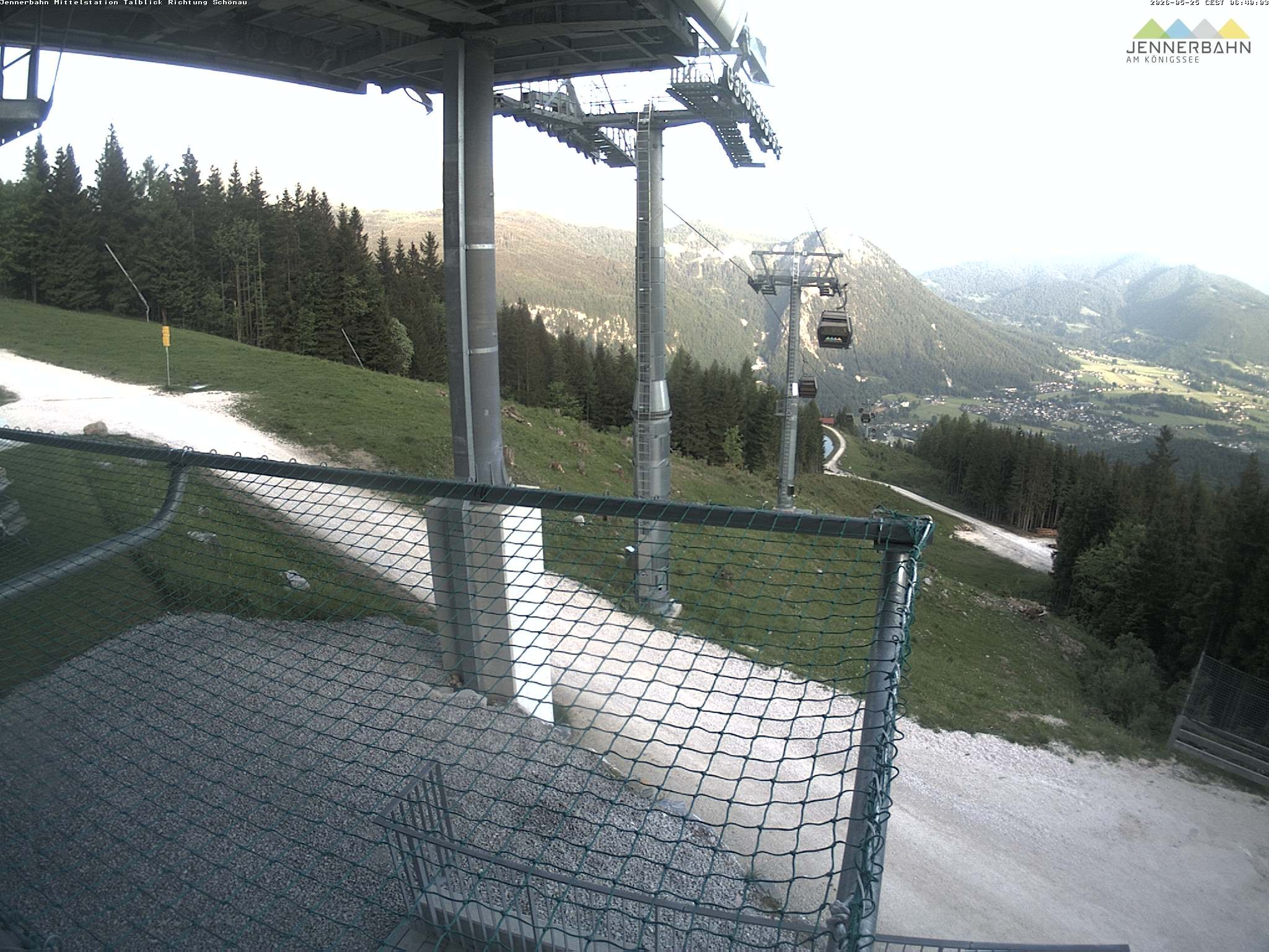 Archived image Webcam View from Midway Station