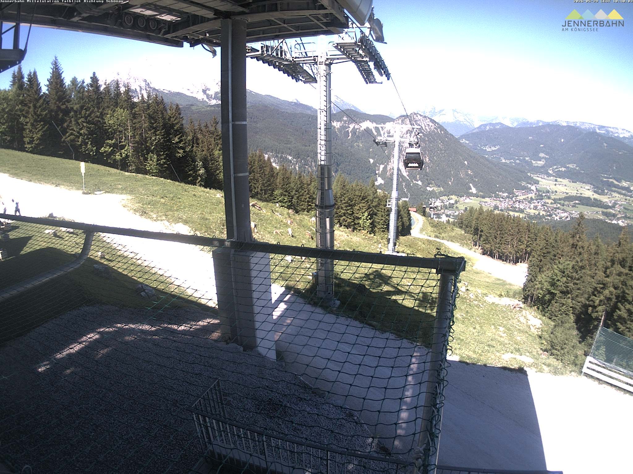 Archiv Foto Webcam Blick von der Mittelstation der Jennerbahn