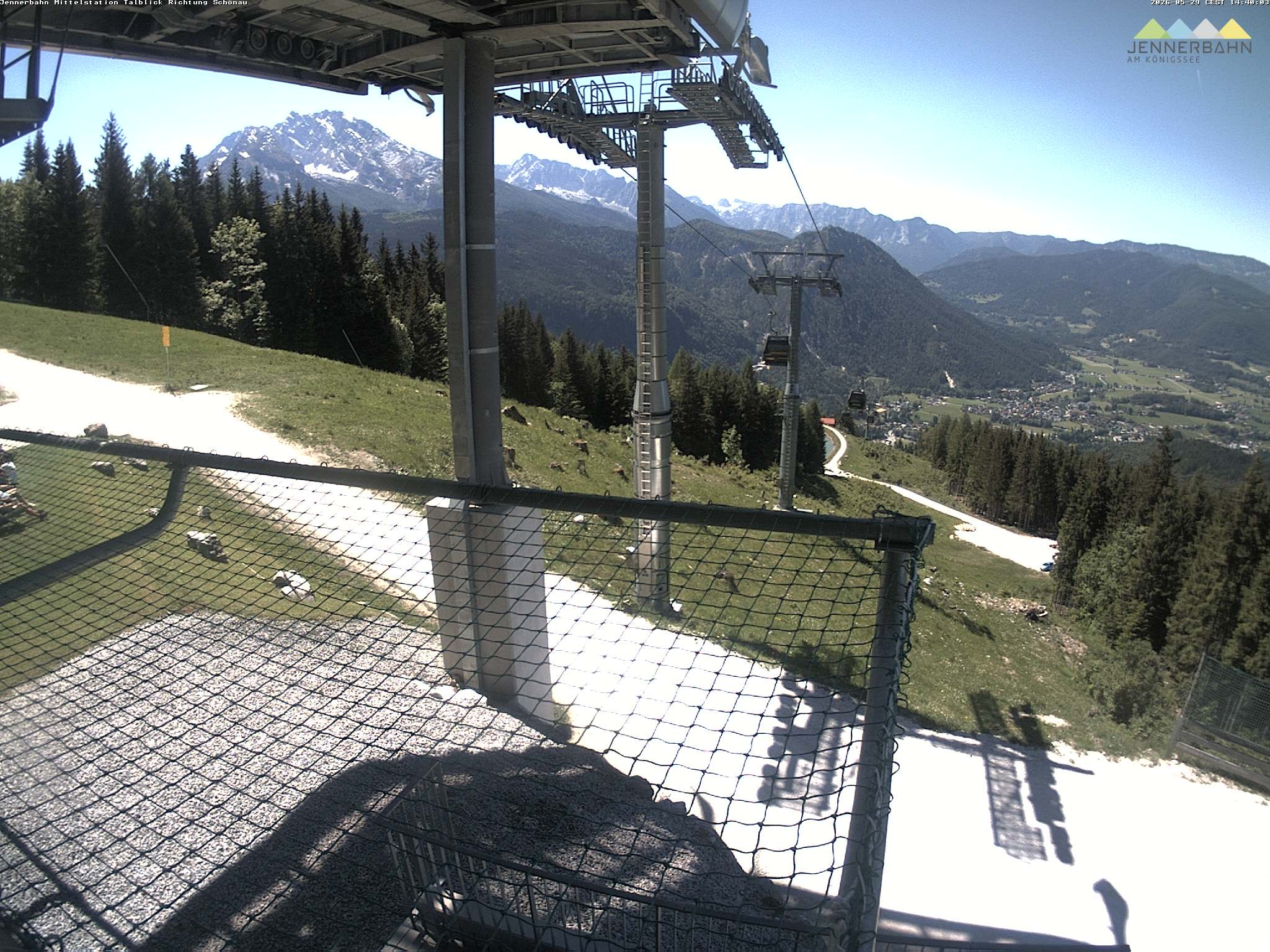 Archiv Foto Webcam Blick von der Mittelstation der Jennerbahn
