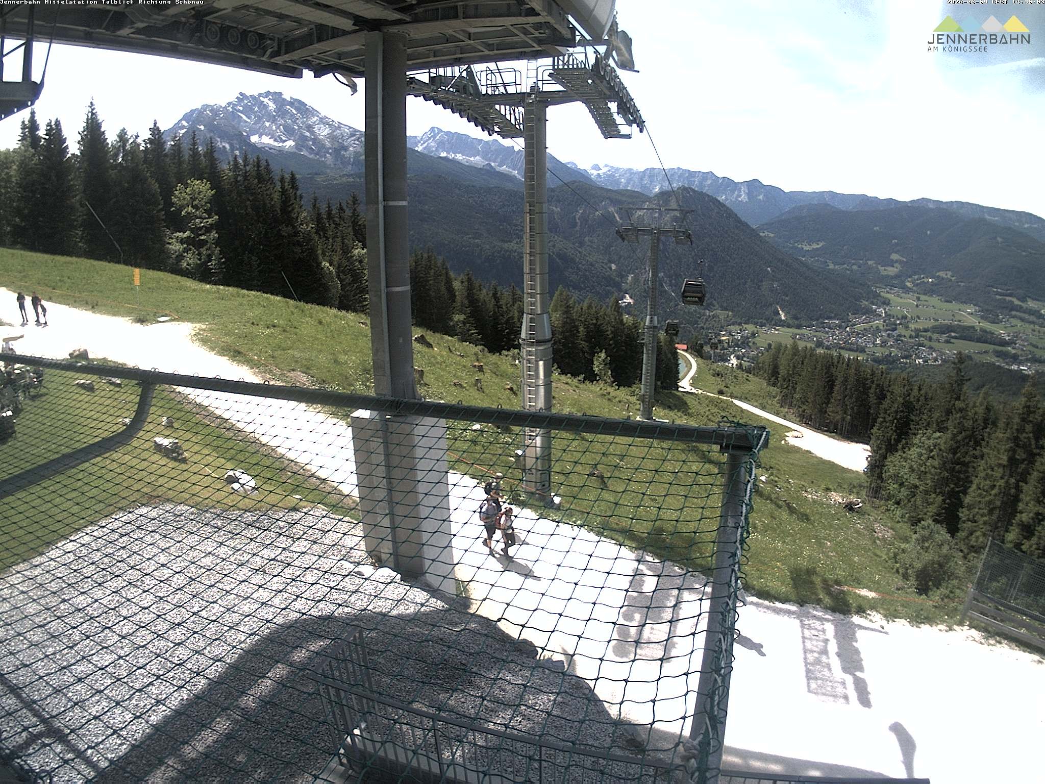 Archiv Foto Webcam Blick von der Mittelstation der Jennerbahn
