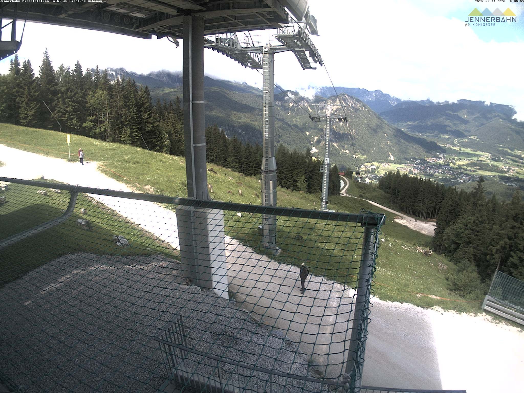 Archiv Foto Webcam Blick von der Mittelstation der Jennerbahn