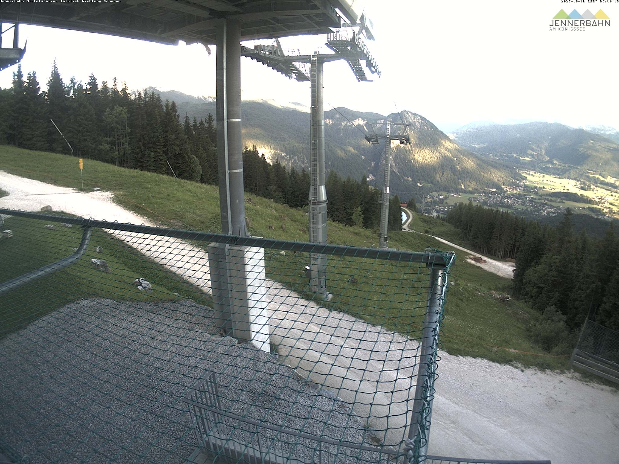Archiv Foto Webcam Blick von der Mittelstation der Jennerbahn