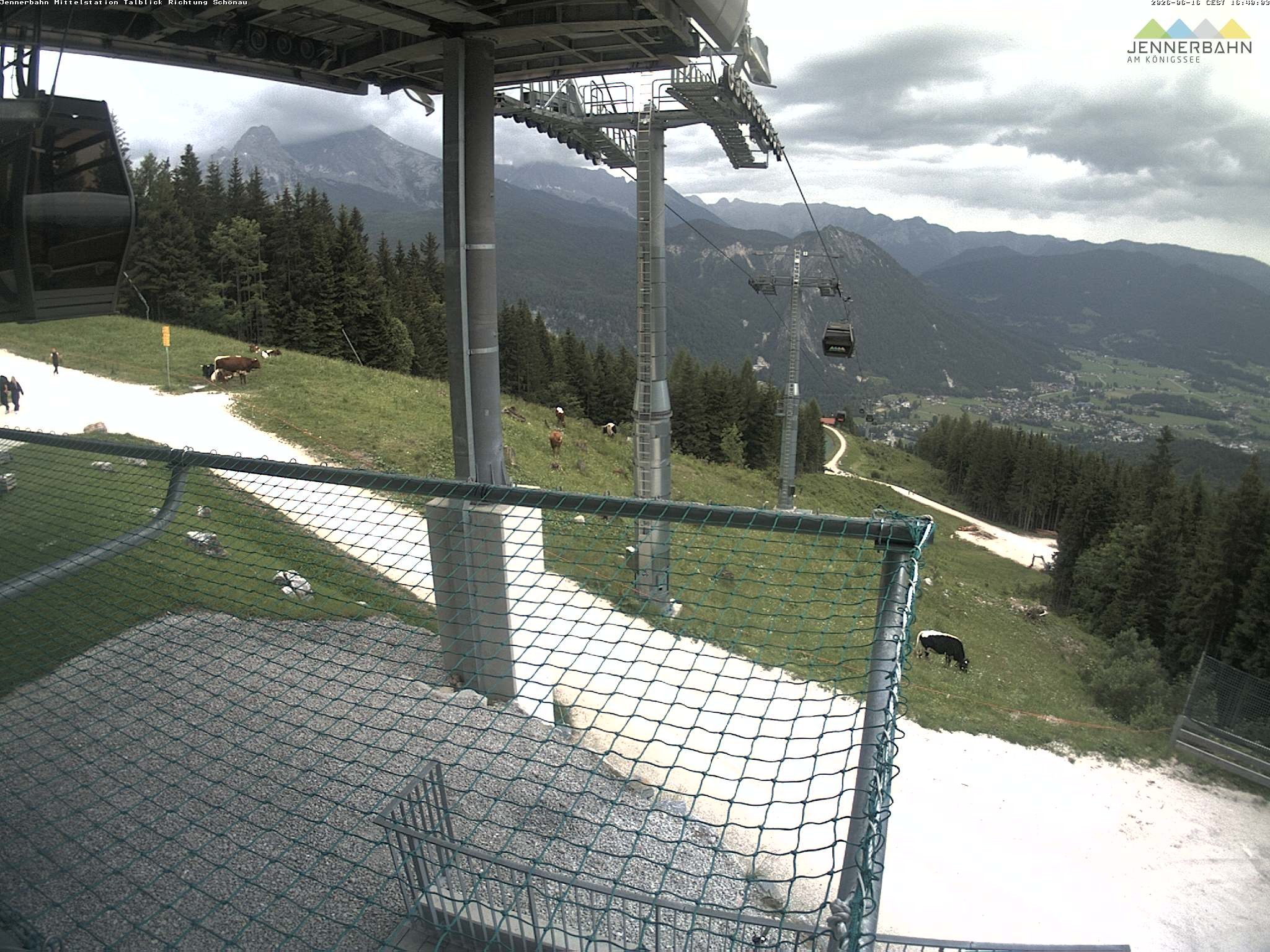 Archiv Foto Webcam Blick von der Mittelstation der Jennerbahn