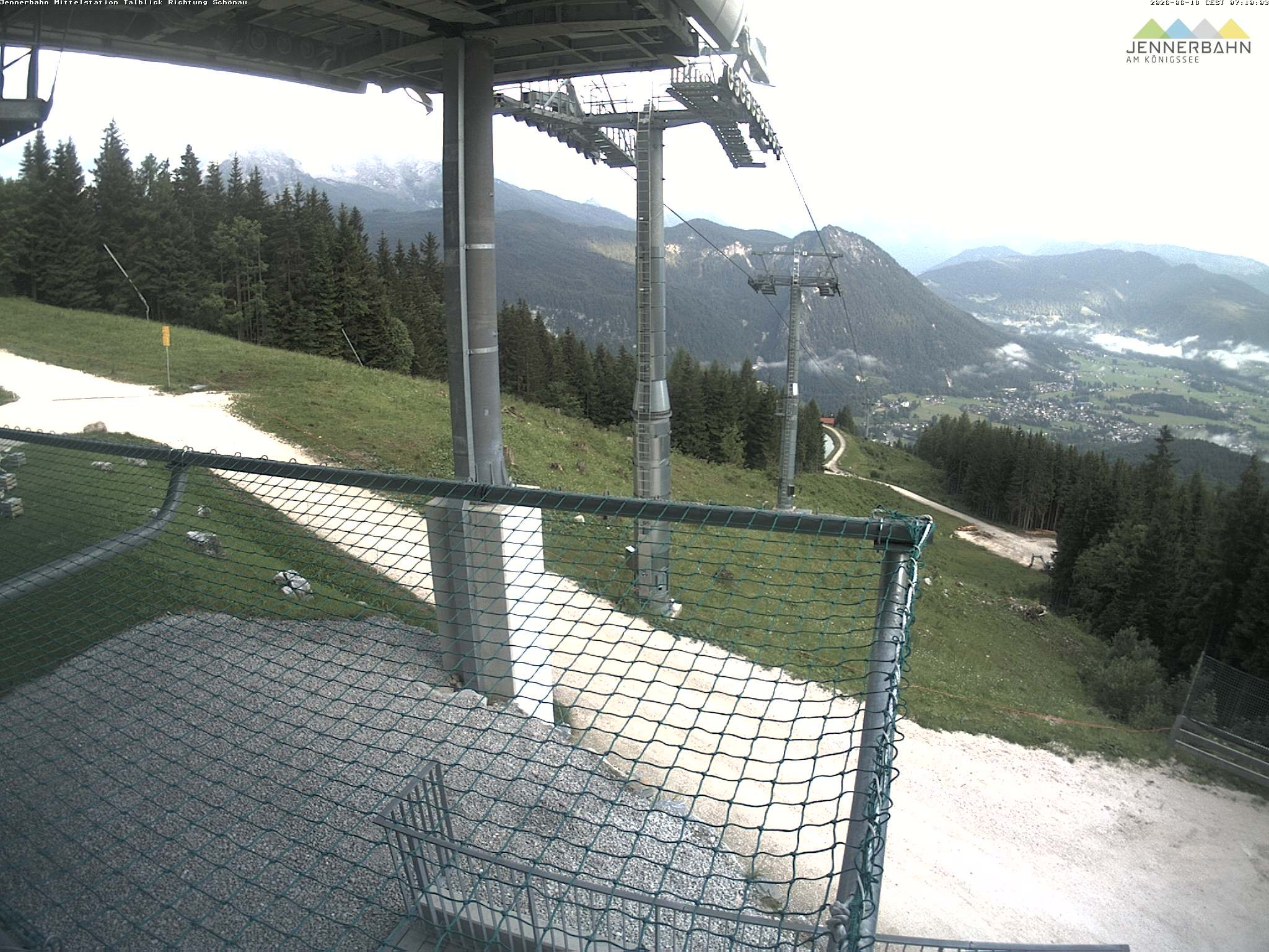 Archiv Foto Webcam Blick von der Mittelstation der Jennerbahn