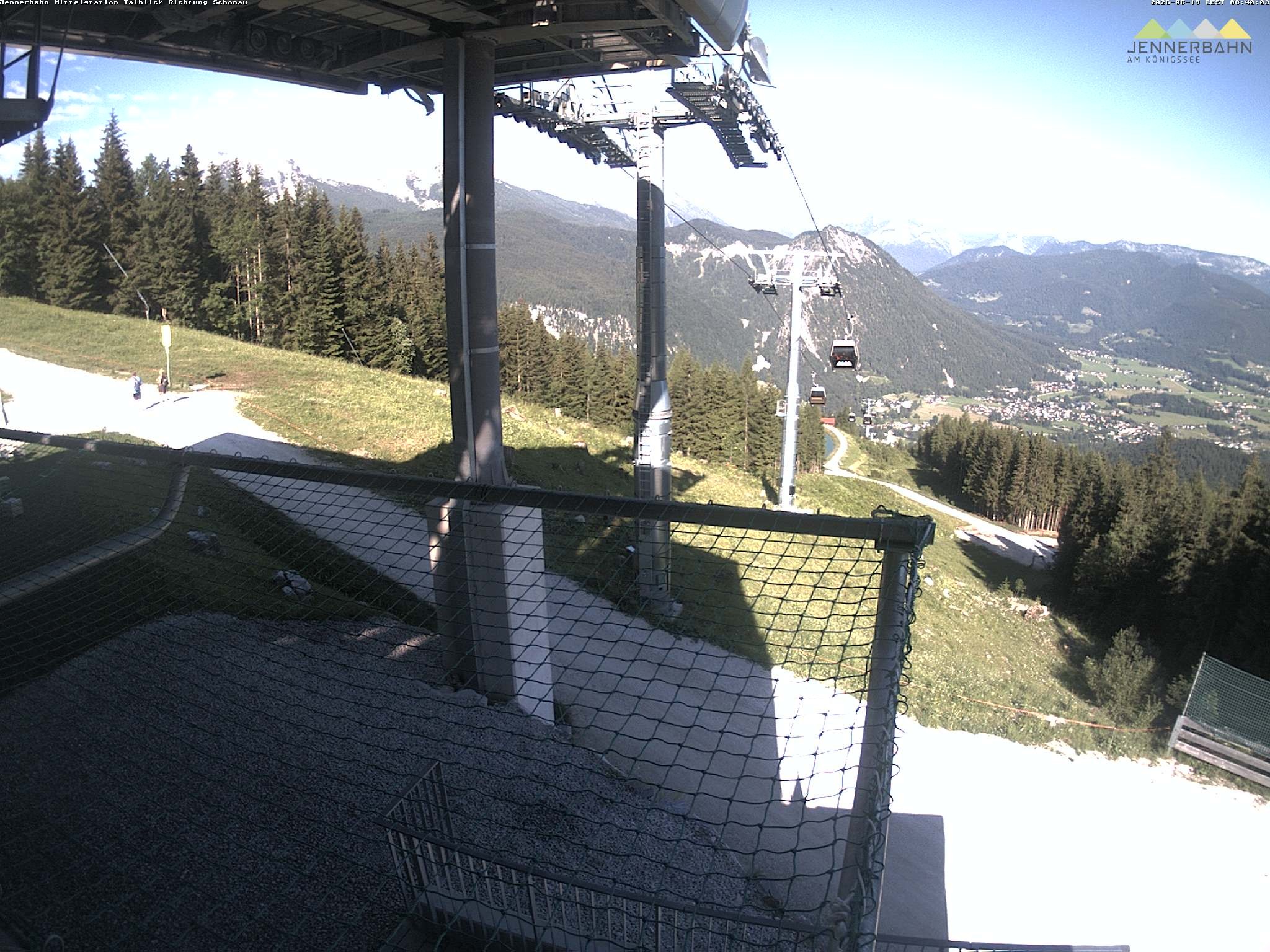 Archiv Foto Webcam Blick von der Mittelstation der Jennerbahn