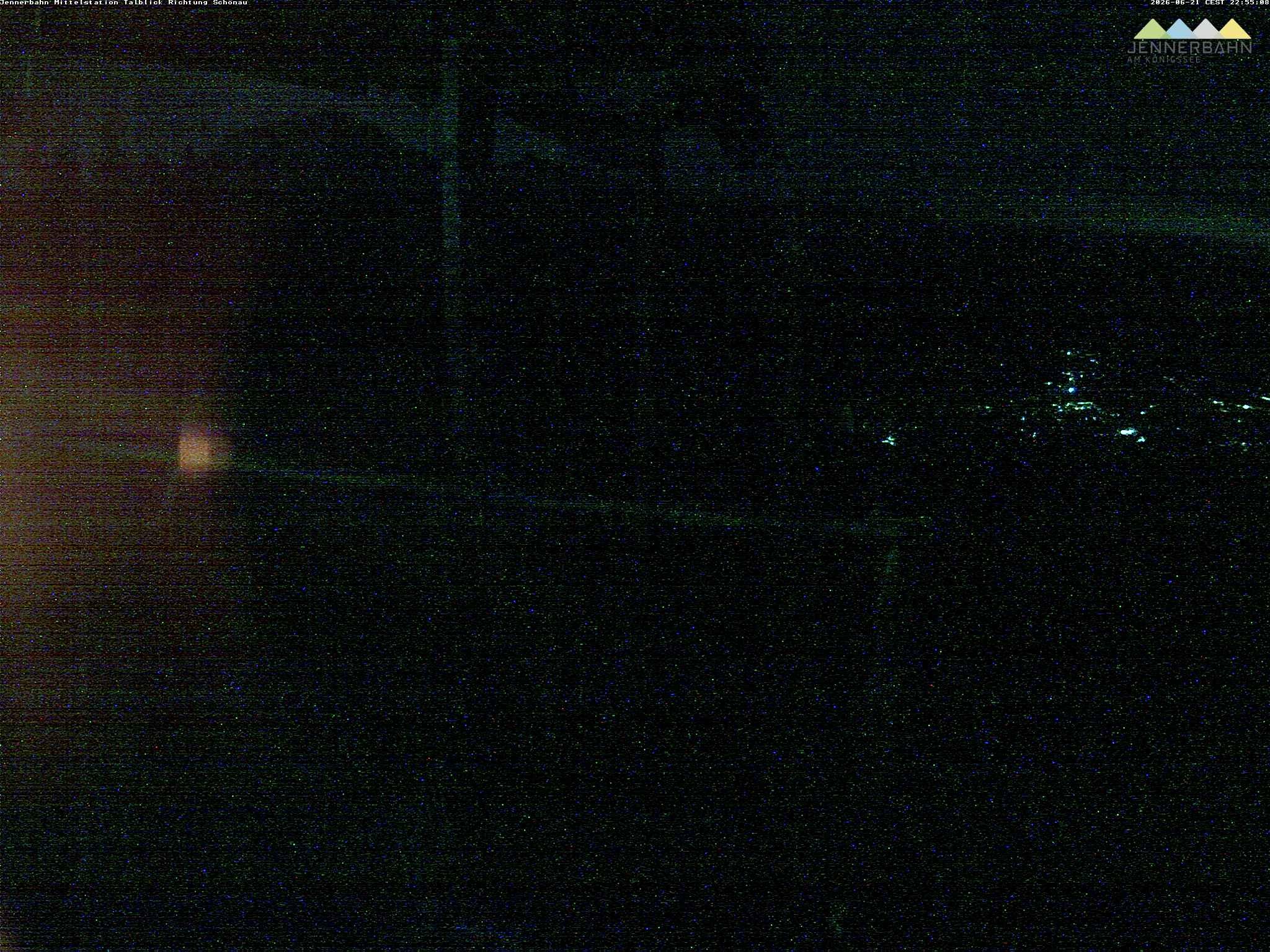 Archived image Webcam View from Midway Station