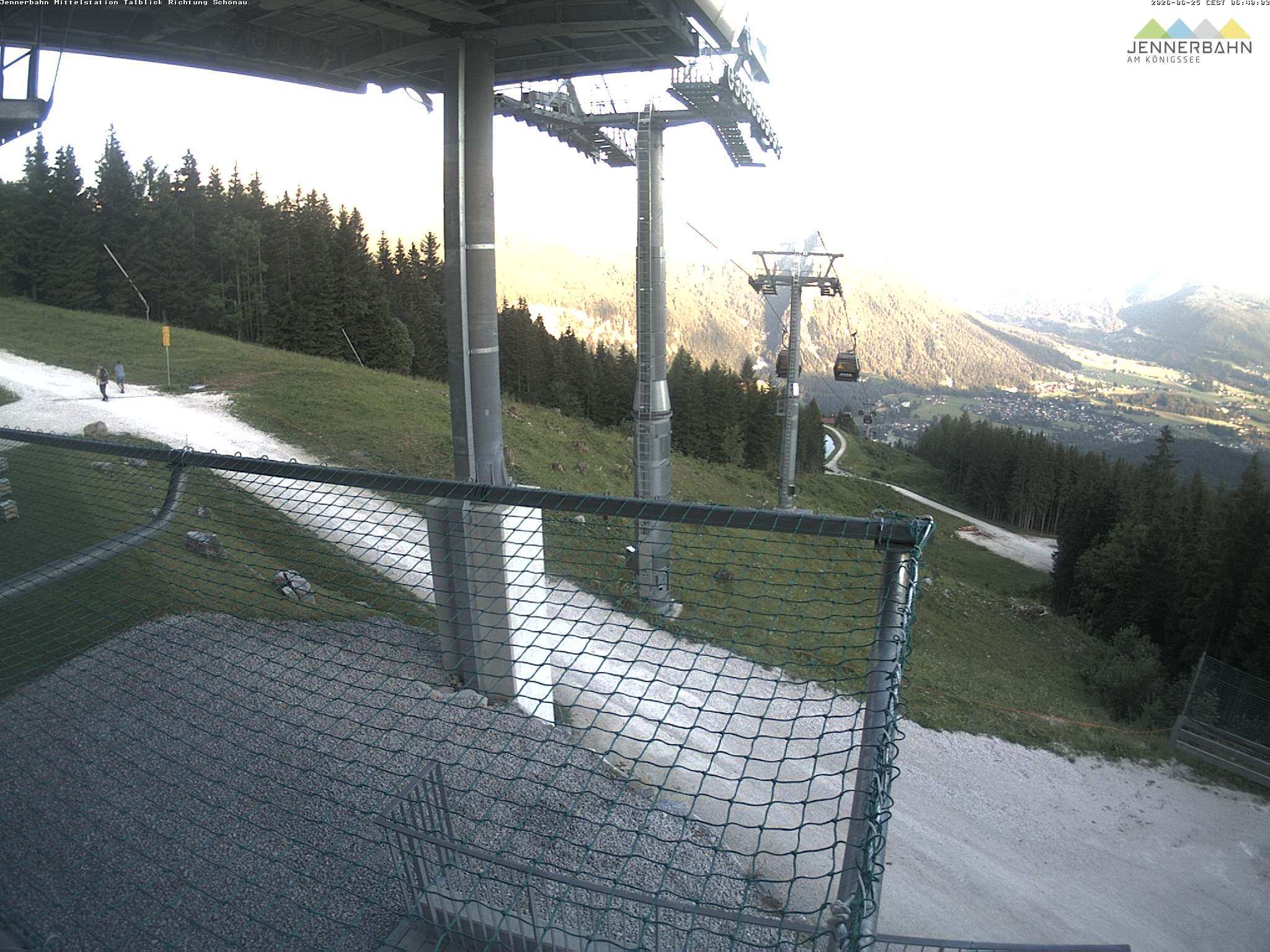 Archiv Foto Webcam Blick von der Mittelstation der Jennerbahn