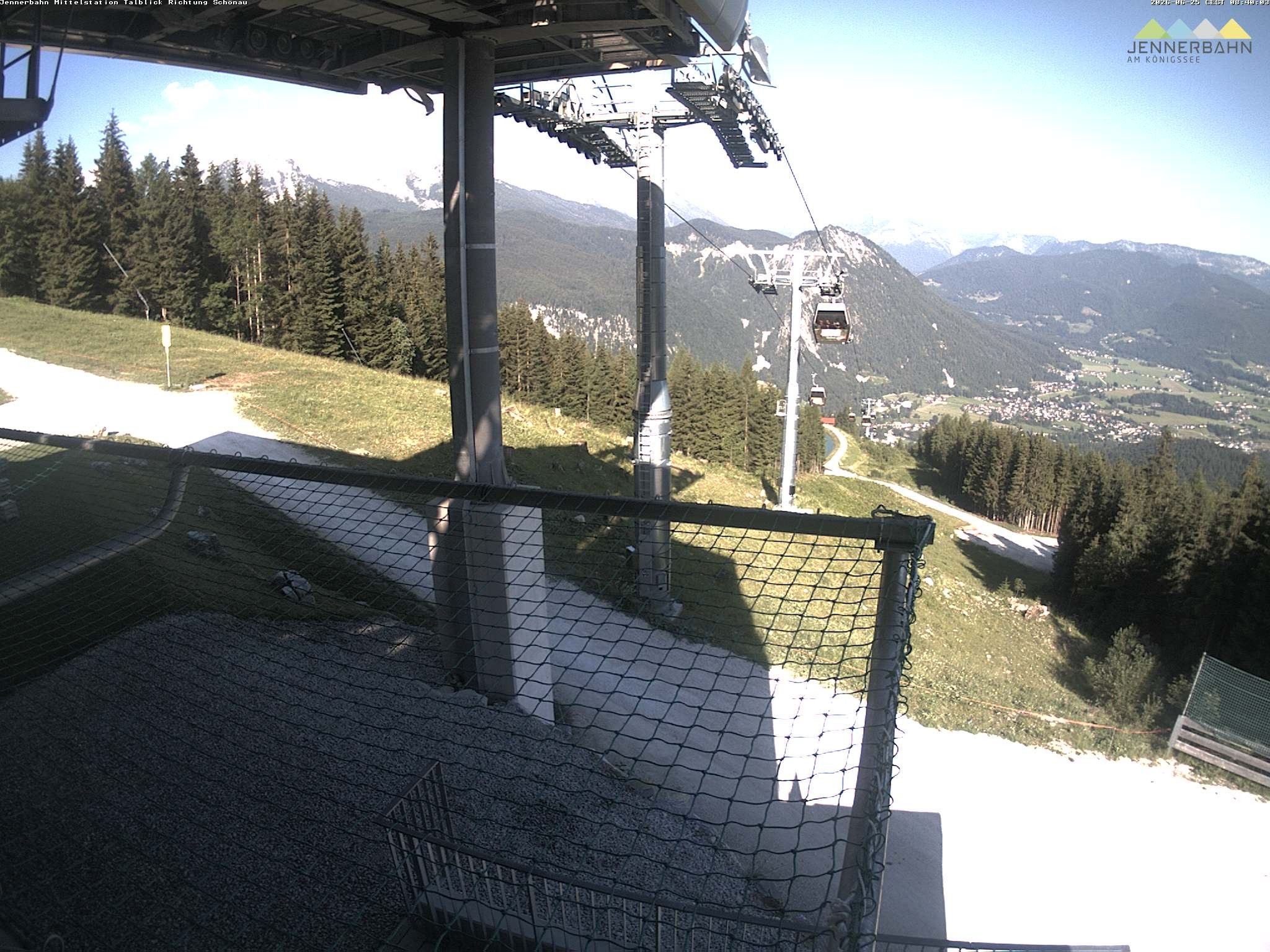 Archiv Foto Webcam Blick von der Mittelstation der Jennerbahn