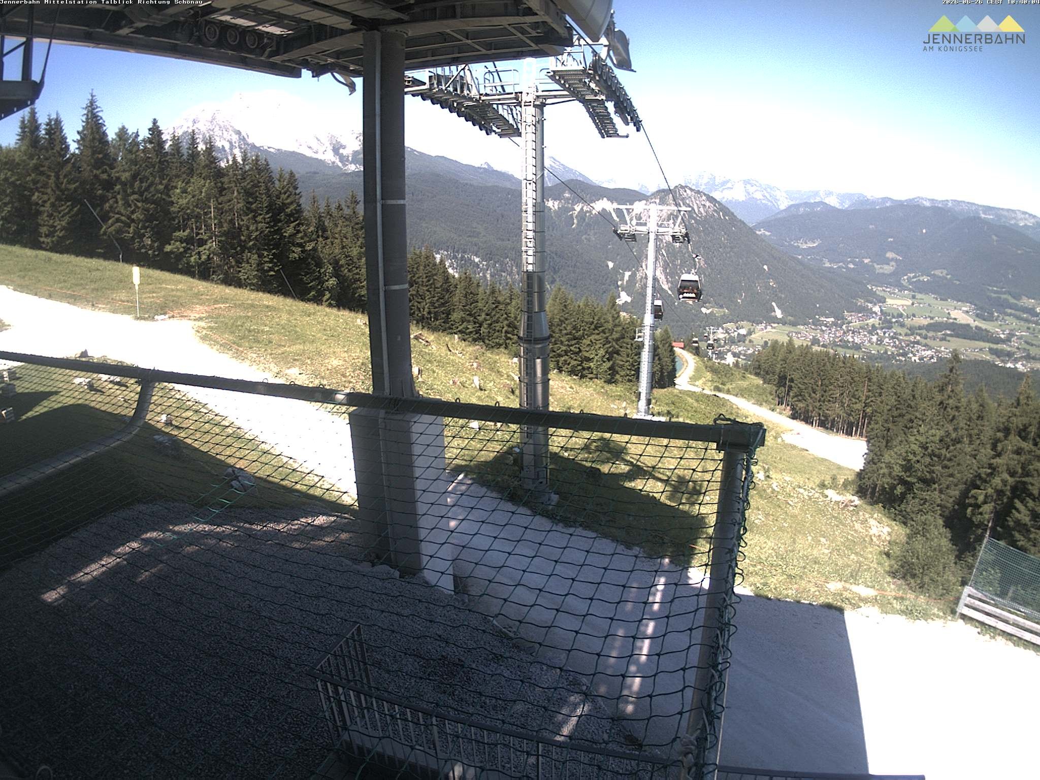 Archived image Webcam View from Midway Station