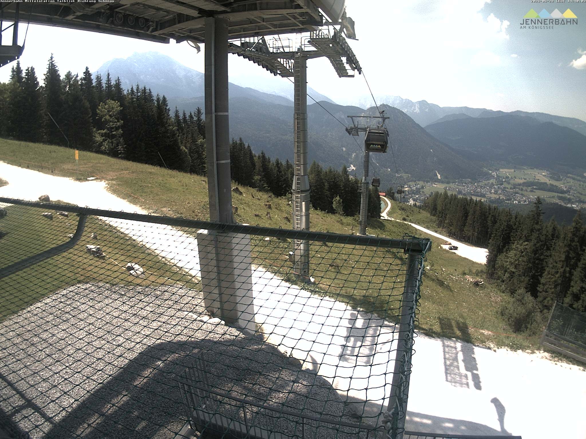 Archiv Foto Webcam Blick von der Mittelstation der Jennerbahn