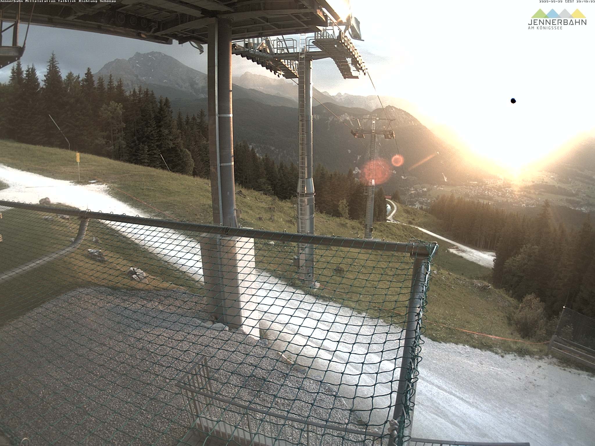 Archiv Foto Webcam Blick von der Mittelstation der Jennerbahn