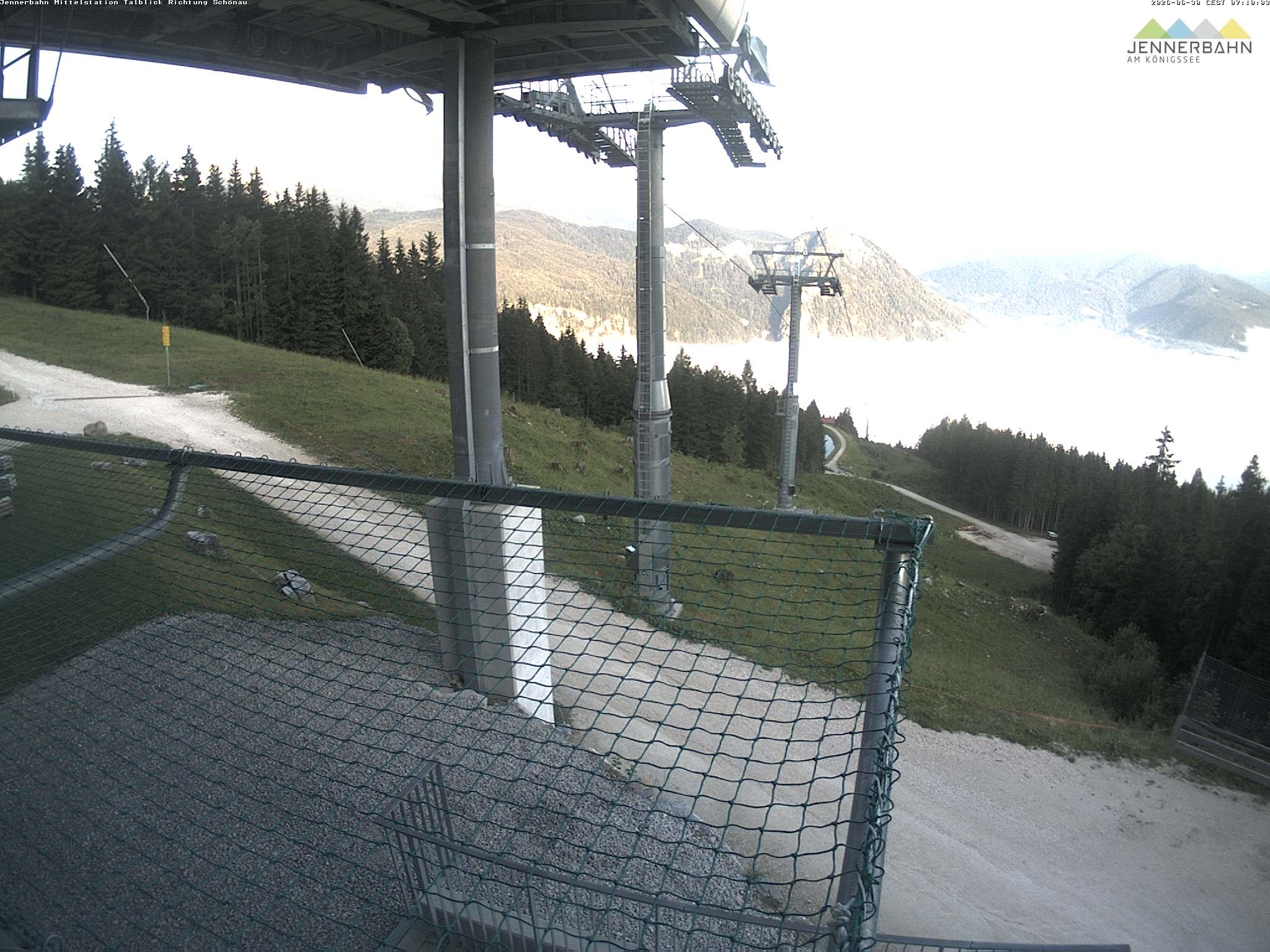 Archiv Foto Webcam Blick von der Mittelstation der Jennerbahn