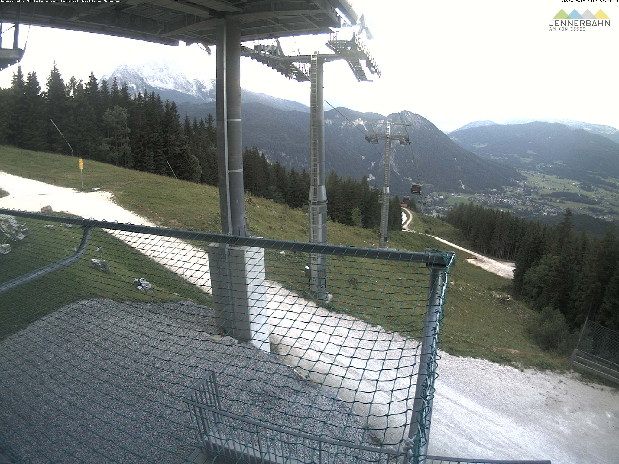 Archived image Webcam View from Midway Station