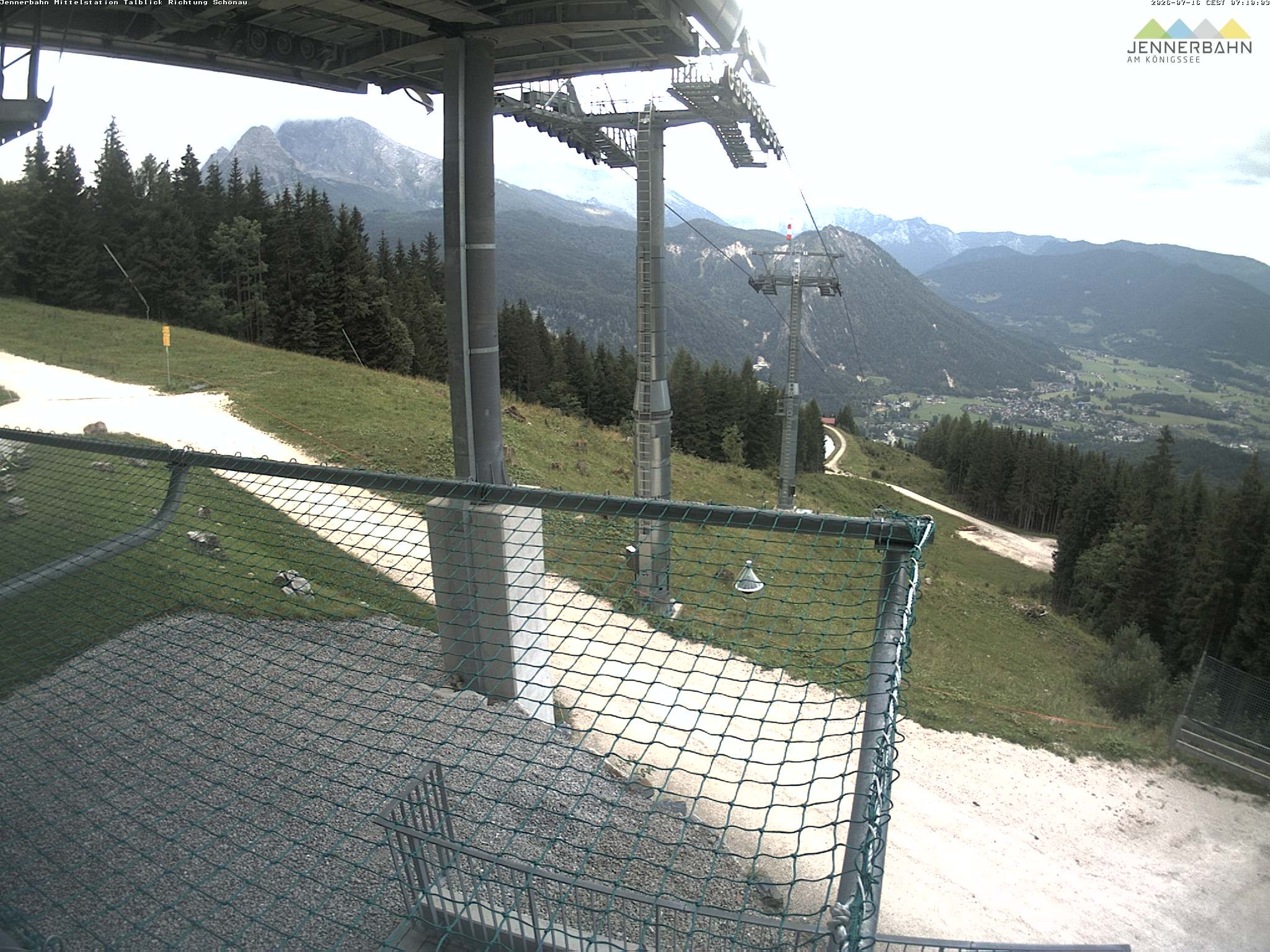 Archiv Foto Webcam Blick von der Mittelstation der Jennerbahn
