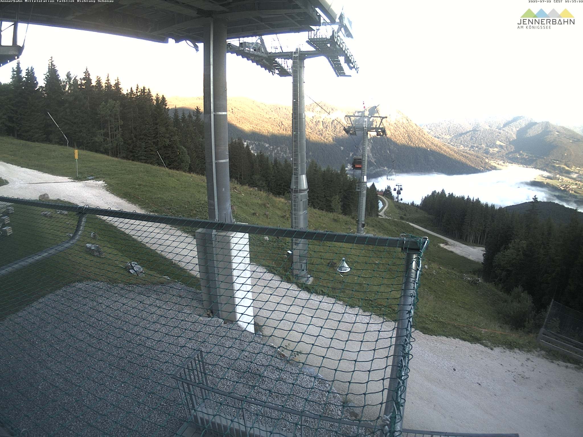 Archiv Foto Webcam Blick von der Mittelstation der Jennerbahn