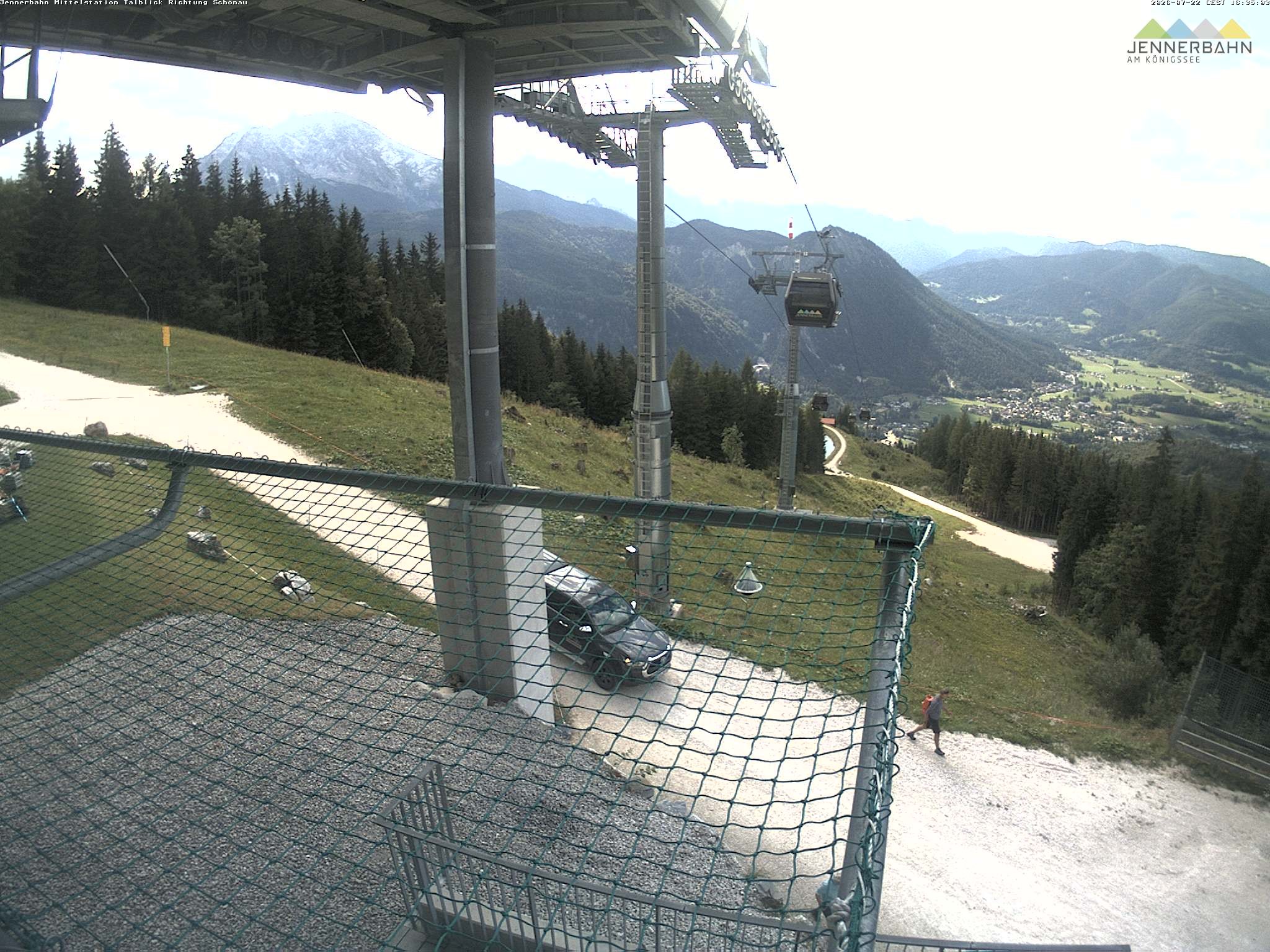 Archiv Foto Webcam Blick von der Mittelstation der Jennerbahn