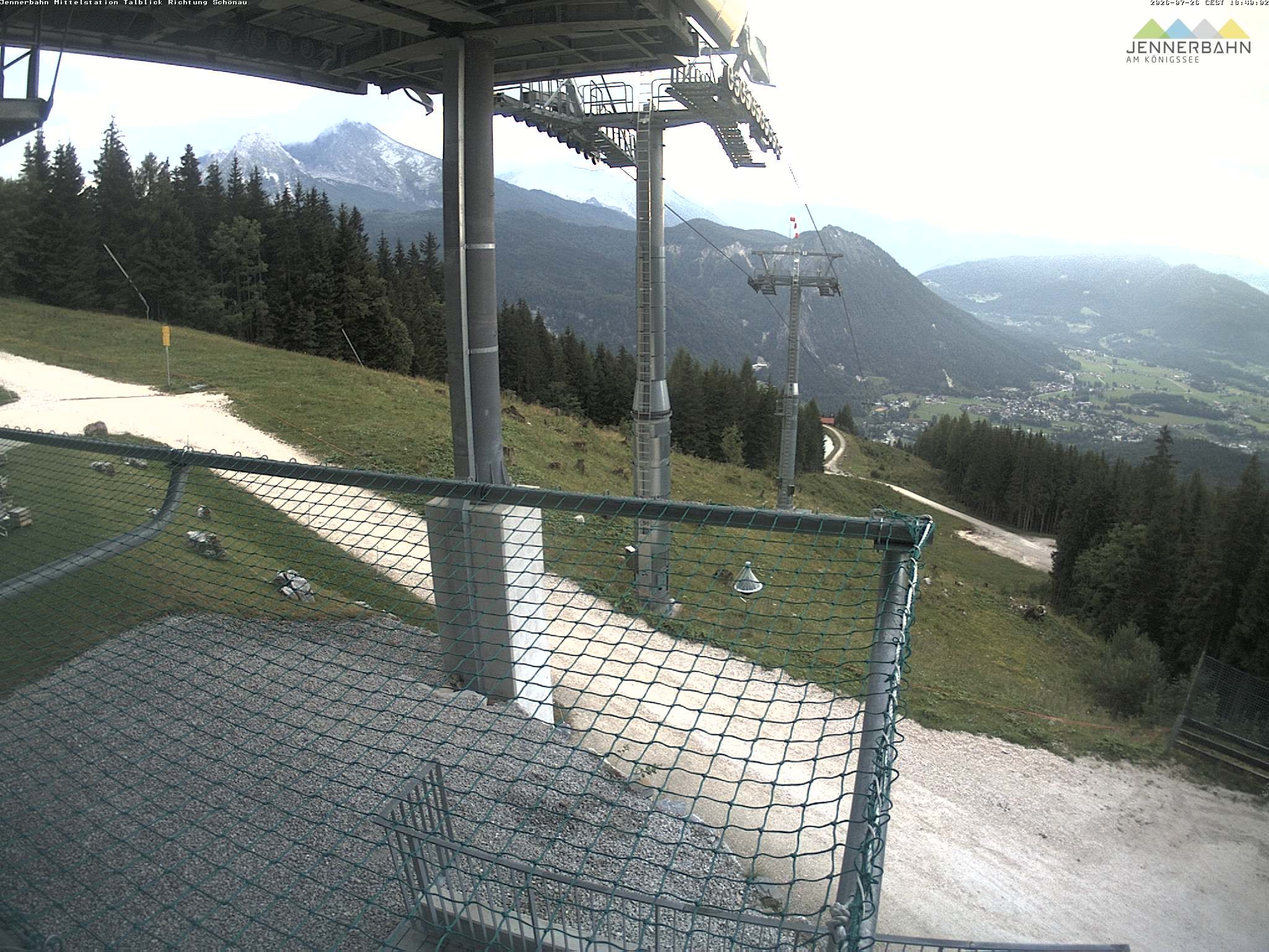 Archiv Foto Webcam Blick von der Mittelstation der Jennerbahn