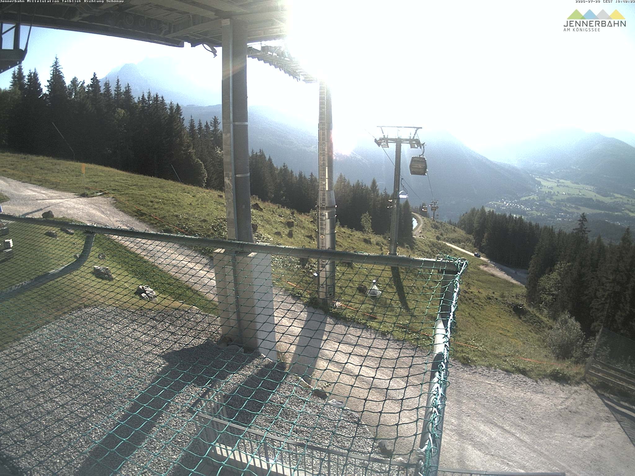 Archiv Foto Webcam Blick von der Mittelstation der Jennerbahn