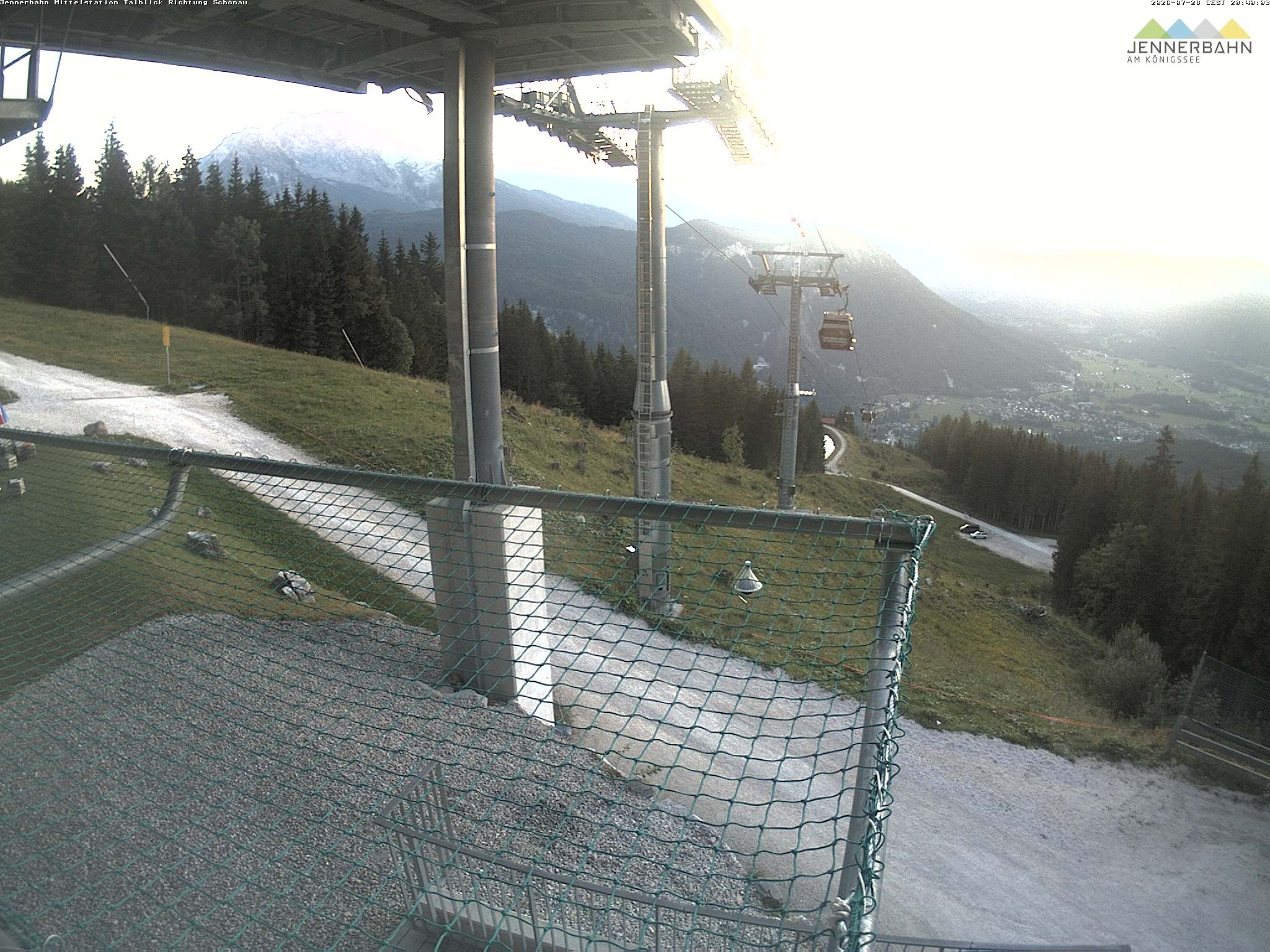 Archiv Foto Webcam Blick von der Mittelstation der Jennerbahn
