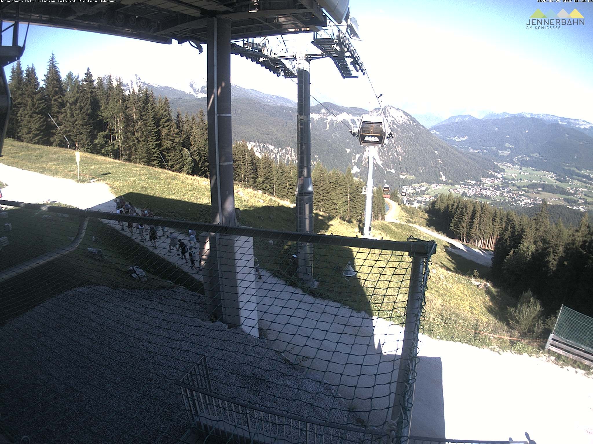 Archiv Foto Webcam Blick von der Mittelstation der Jennerbahn