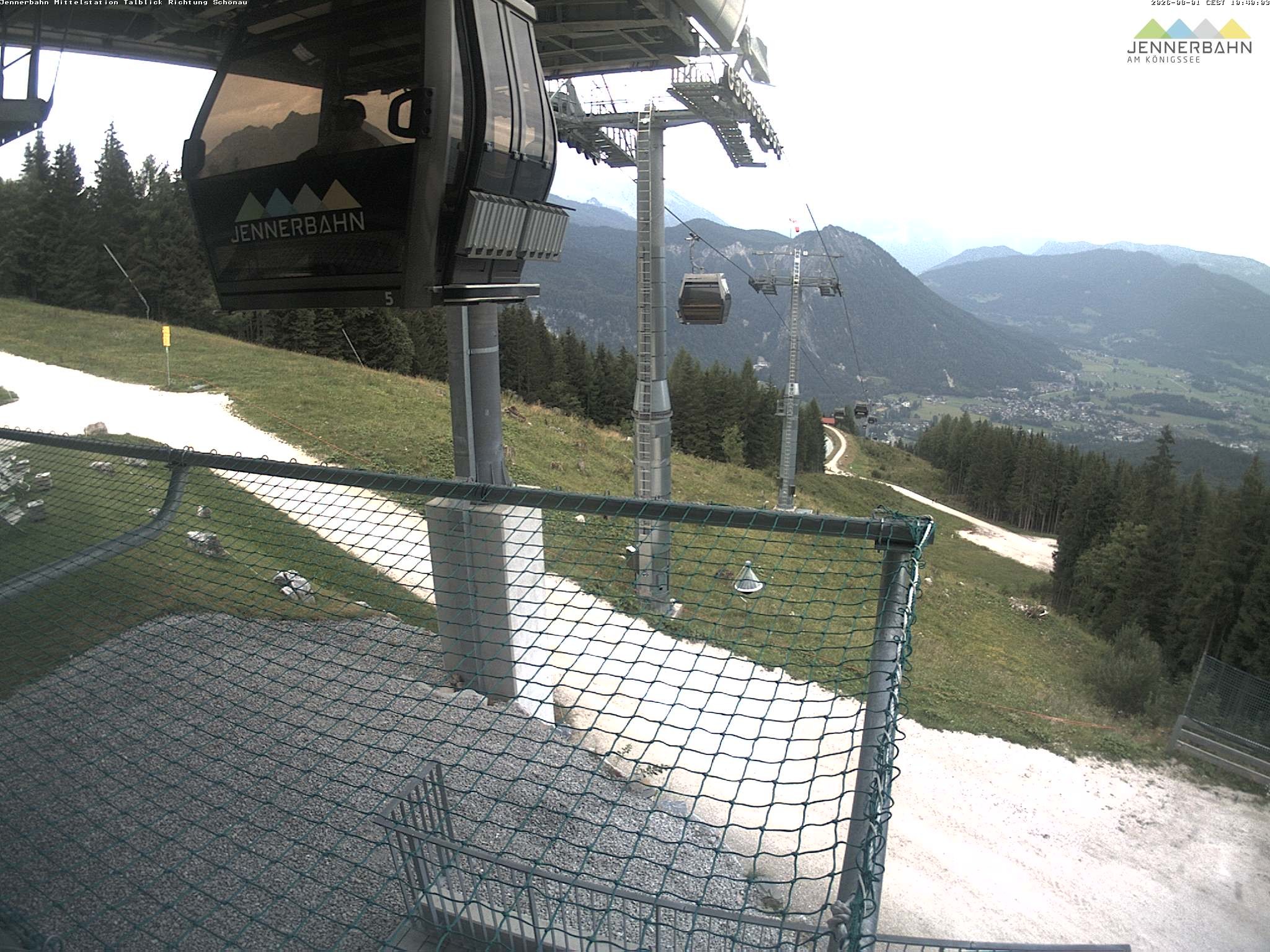 Archiv Foto Webcam Blick von der Mittelstation der Jennerbahn