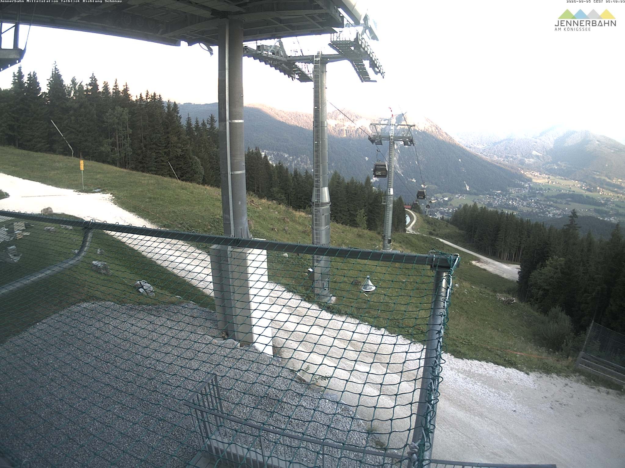 Archiv Foto Webcam Blick von der Mittelstation der Jennerbahn