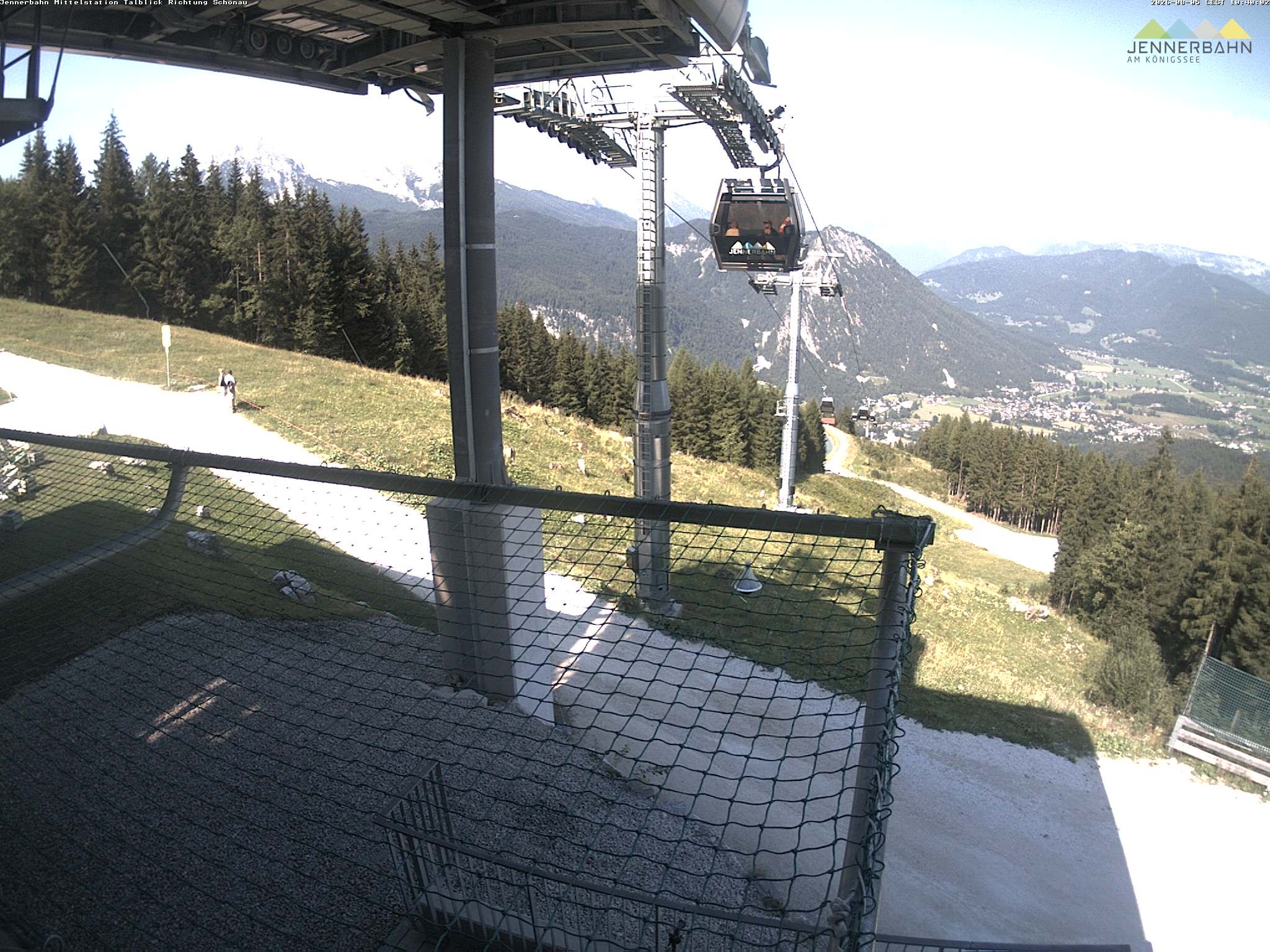 Archiv Foto Webcam Blick von der Mittelstation der Jennerbahn