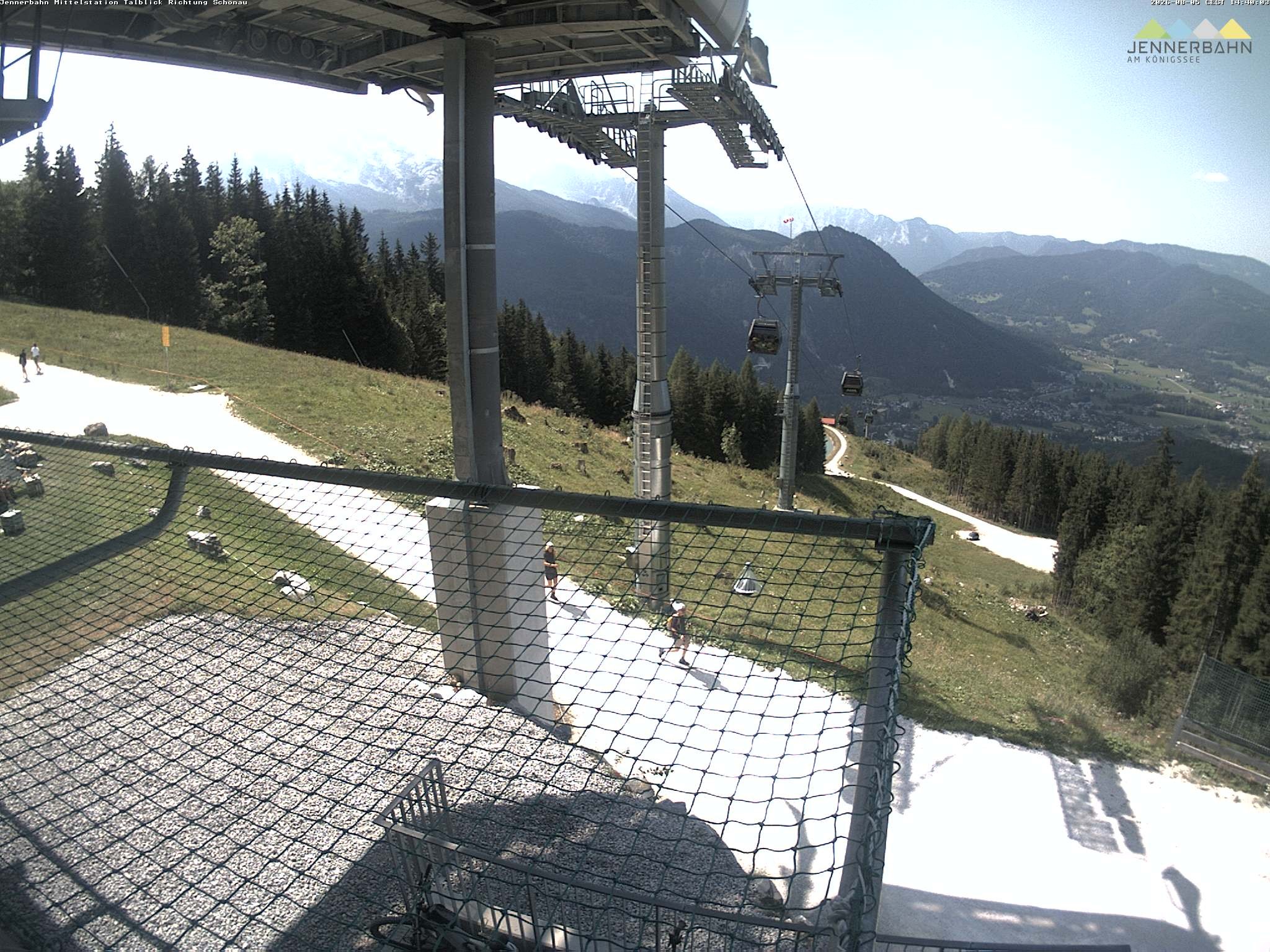 Archiv Foto Webcam Blick von der Mittelstation der Jennerbahn