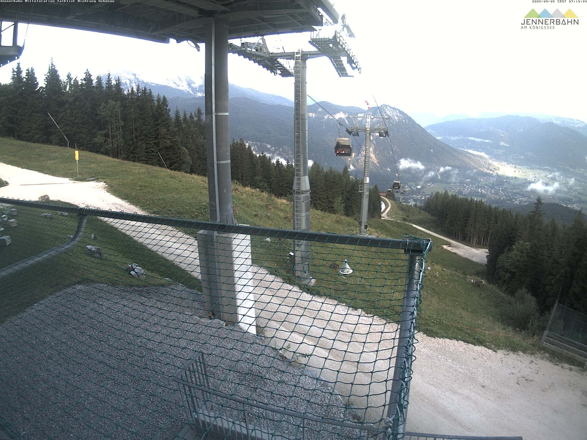 Archiv Foto Webcam Blick von der Mittelstation der Jennerbahn