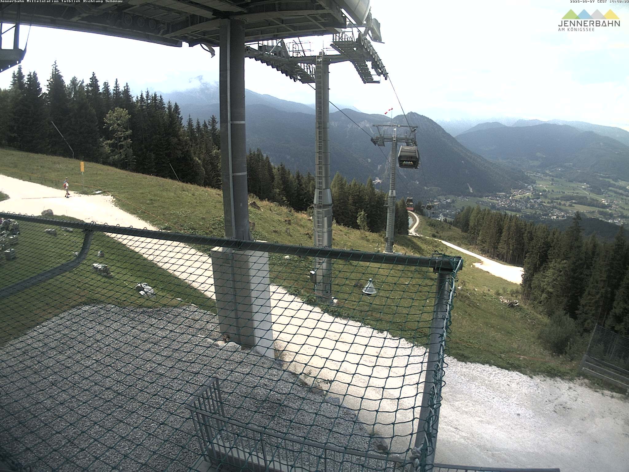 Archiv Foto Webcam Blick von der Mittelstation der Jennerbahn