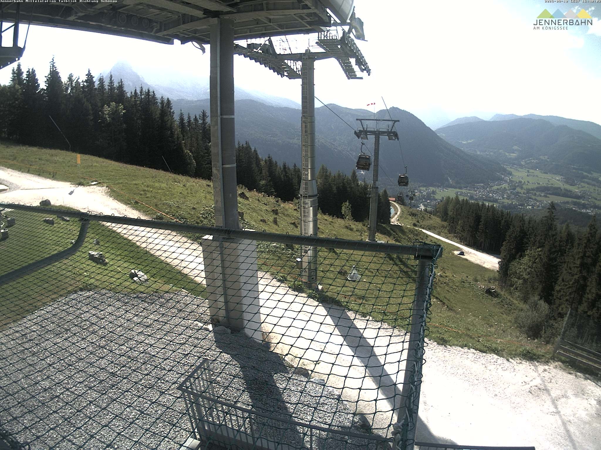 Archiv Foto Webcam Blick von der Mittelstation der Jennerbahn