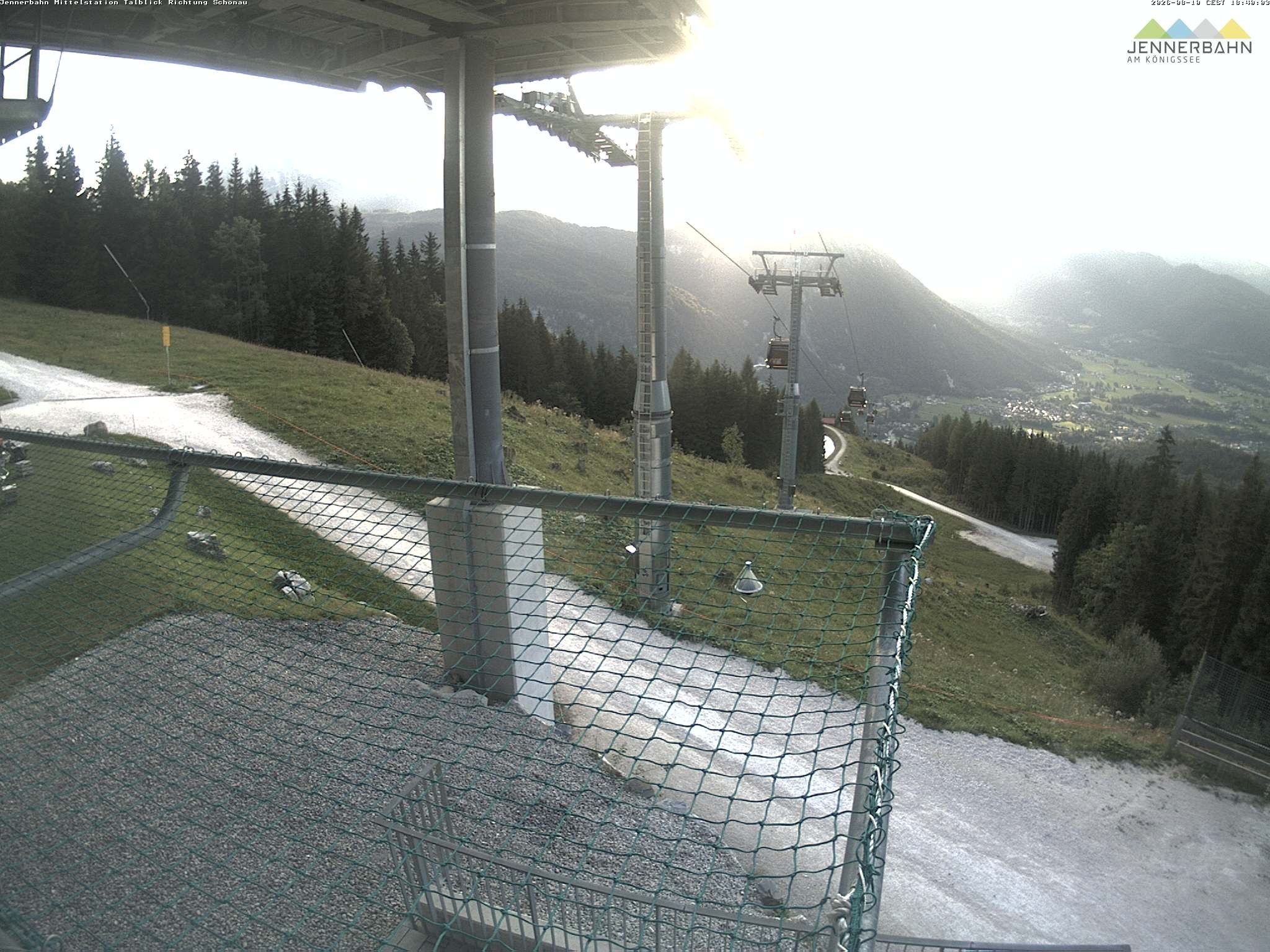 Archiv Foto Webcam Blick von der Mittelstation der Jennerbahn