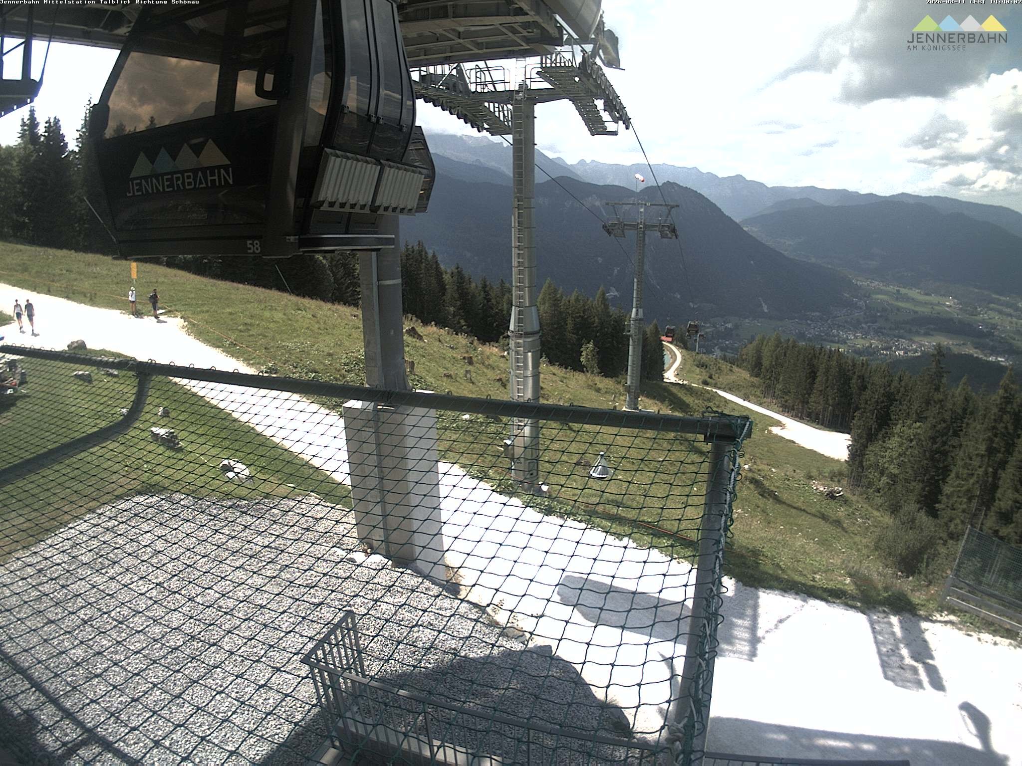 Archiv Foto Webcam Blick von der Mittelstation der Jennerbahn