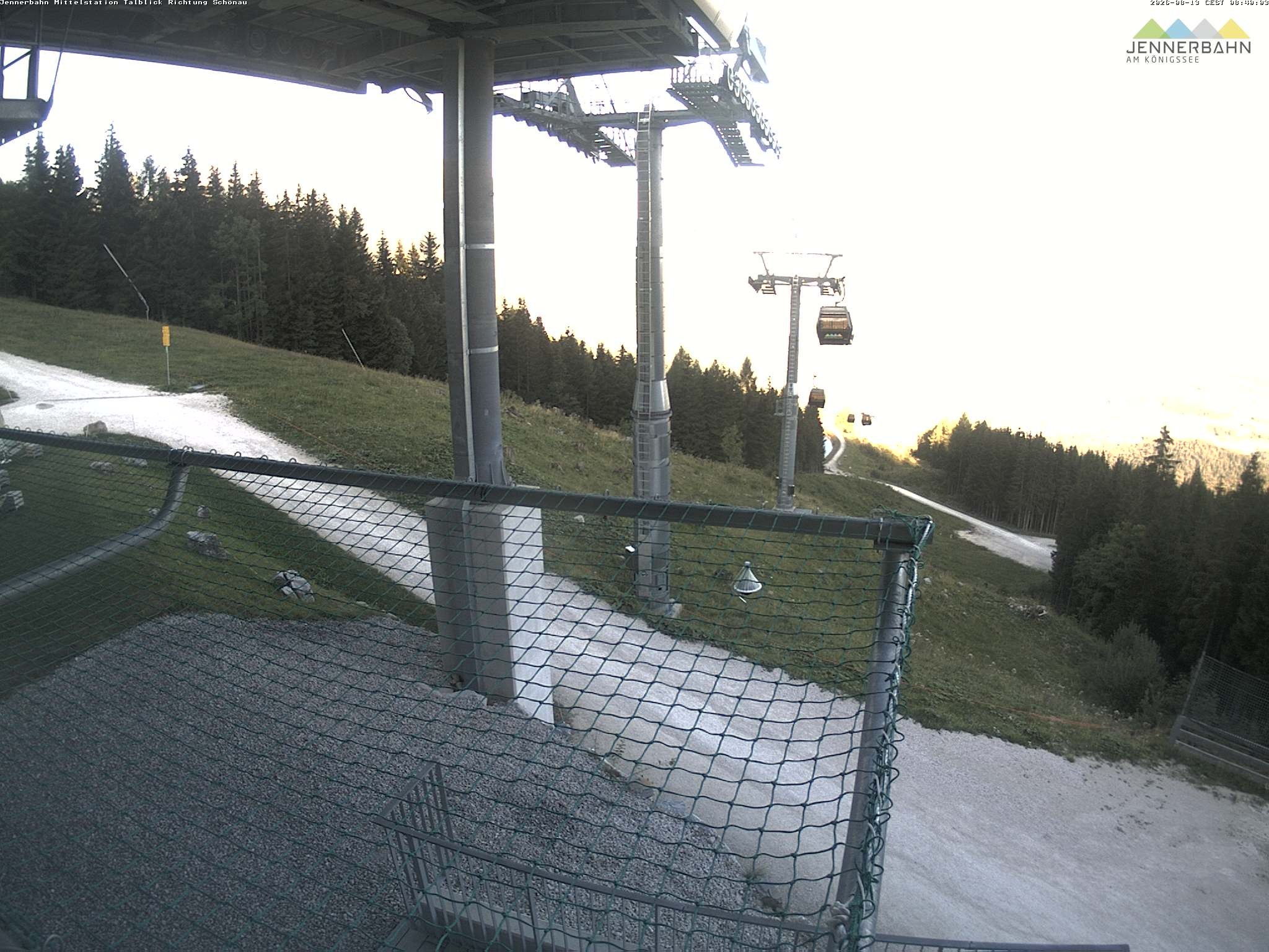 Archiv Foto Webcam Blick von der Mittelstation der Jennerbahn