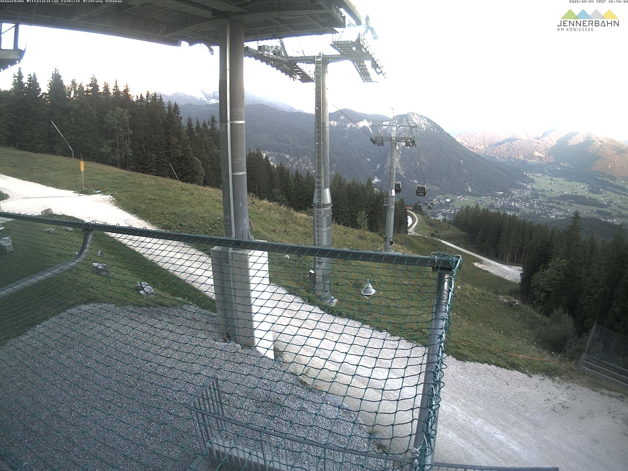 Archived image Webcam View from Midway Station