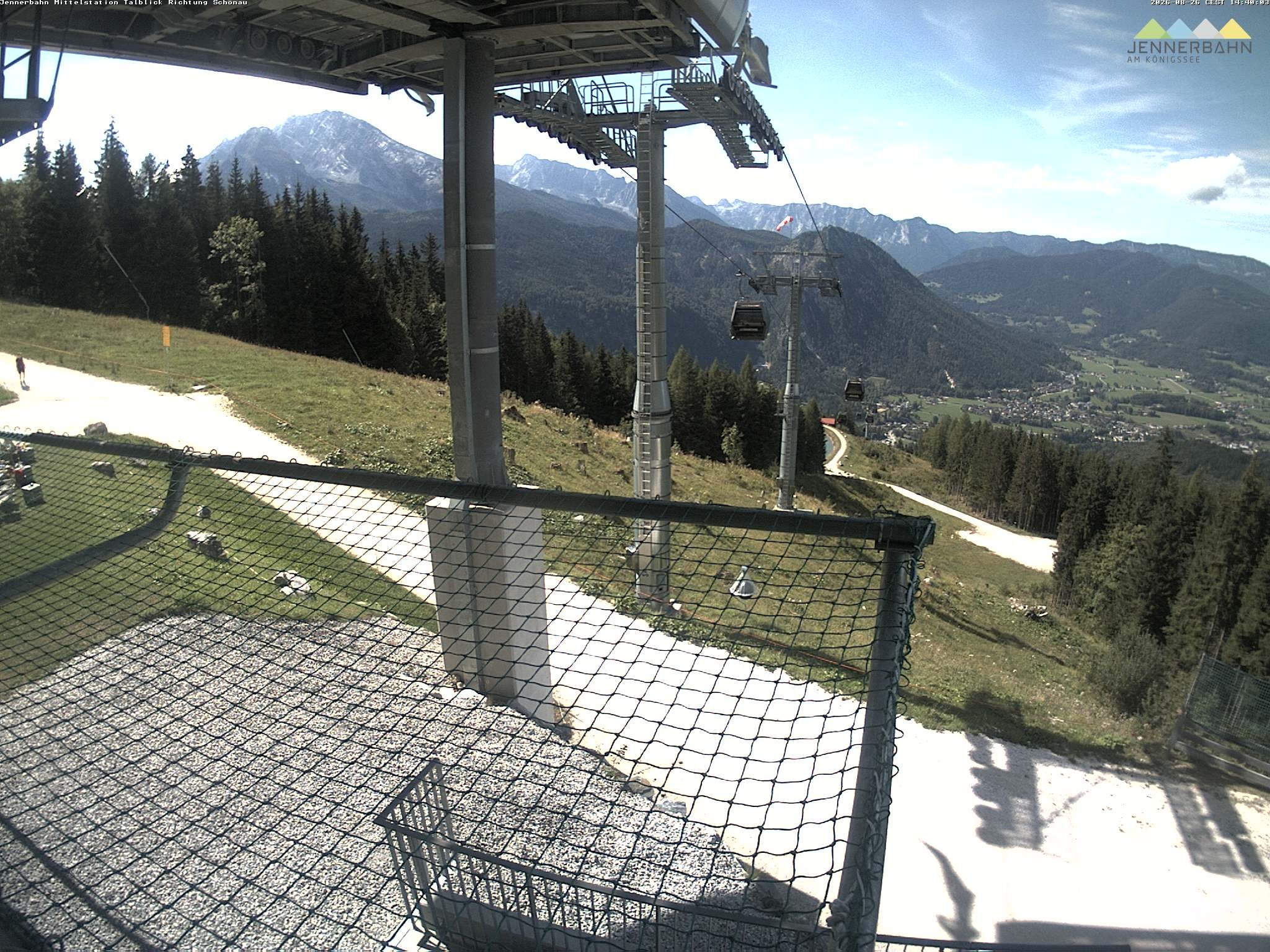 Archiv Foto Webcam Blick von der Mittelstation der Jennerbahn