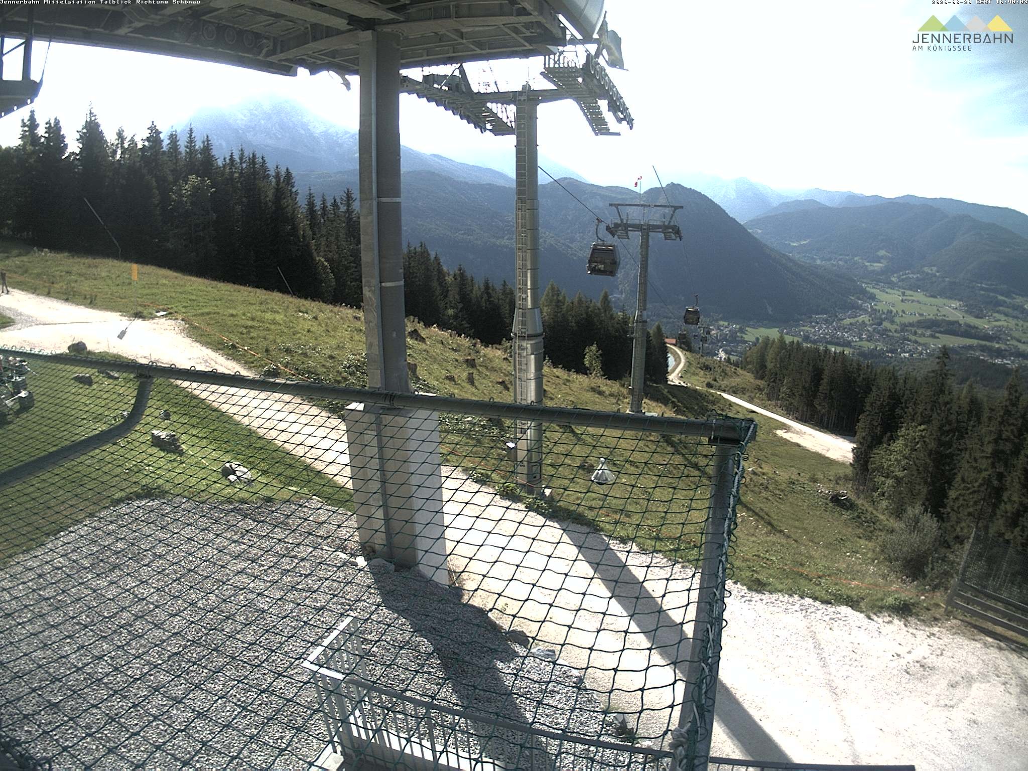 Archiv Foto Webcam Blick von der Mittelstation der Jennerbahn