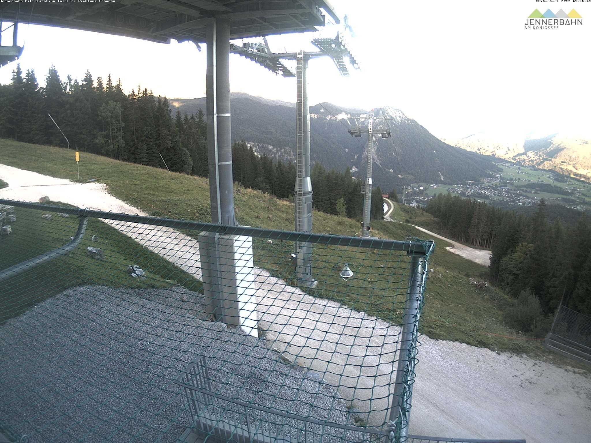 Archiv Foto Webcam Blick von der Mittelstation der Jennerbahn
