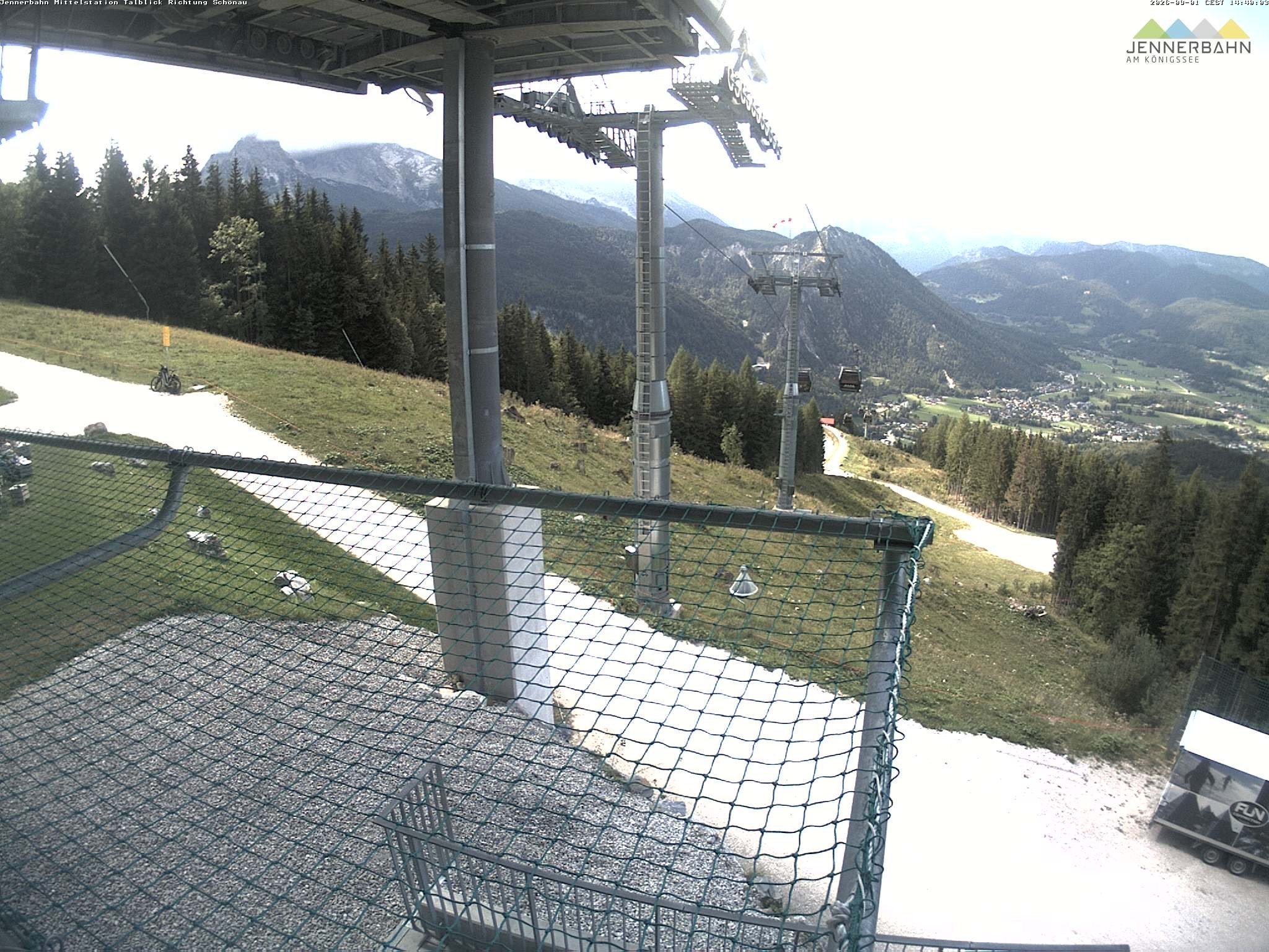 Archiv Foto Webcam Blick von der Mittelstation der Jennerbahn