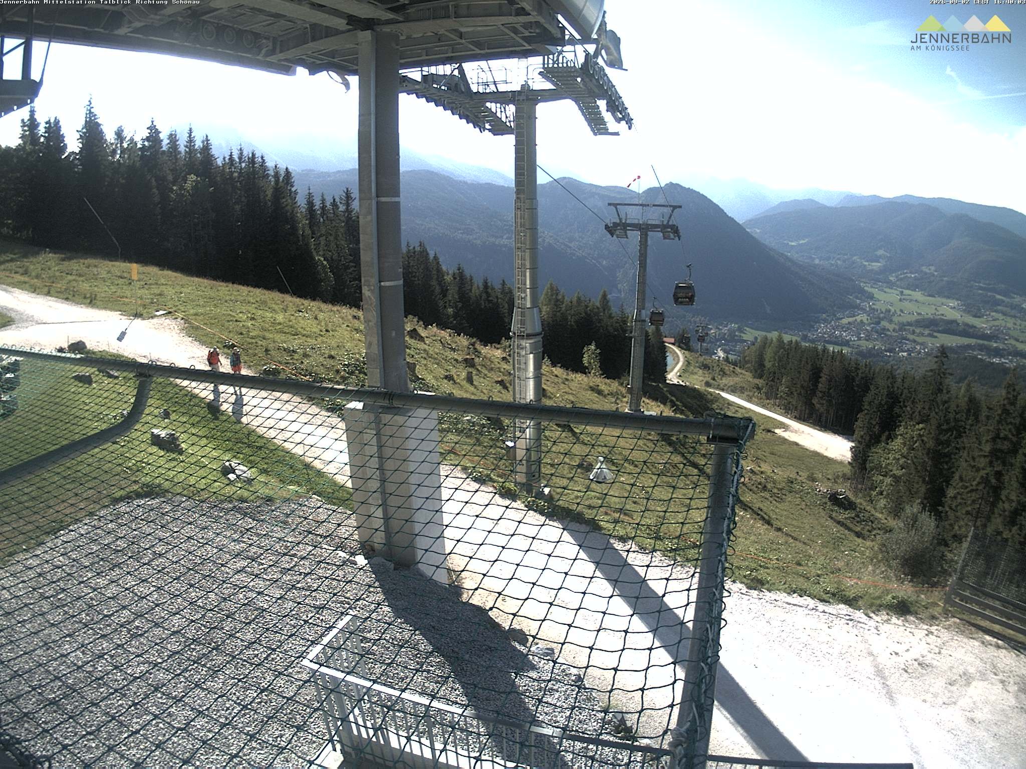Archiv Foto Webcam Blick von der Mittelstation der Jennerbahn