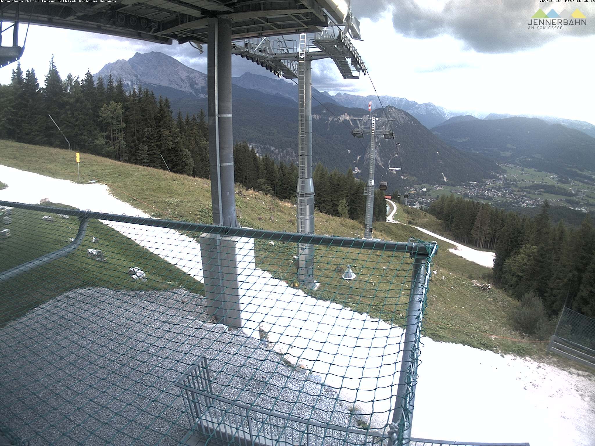 Archiv Foto Webcam Blick von der Mittelstation der Jennerbahn