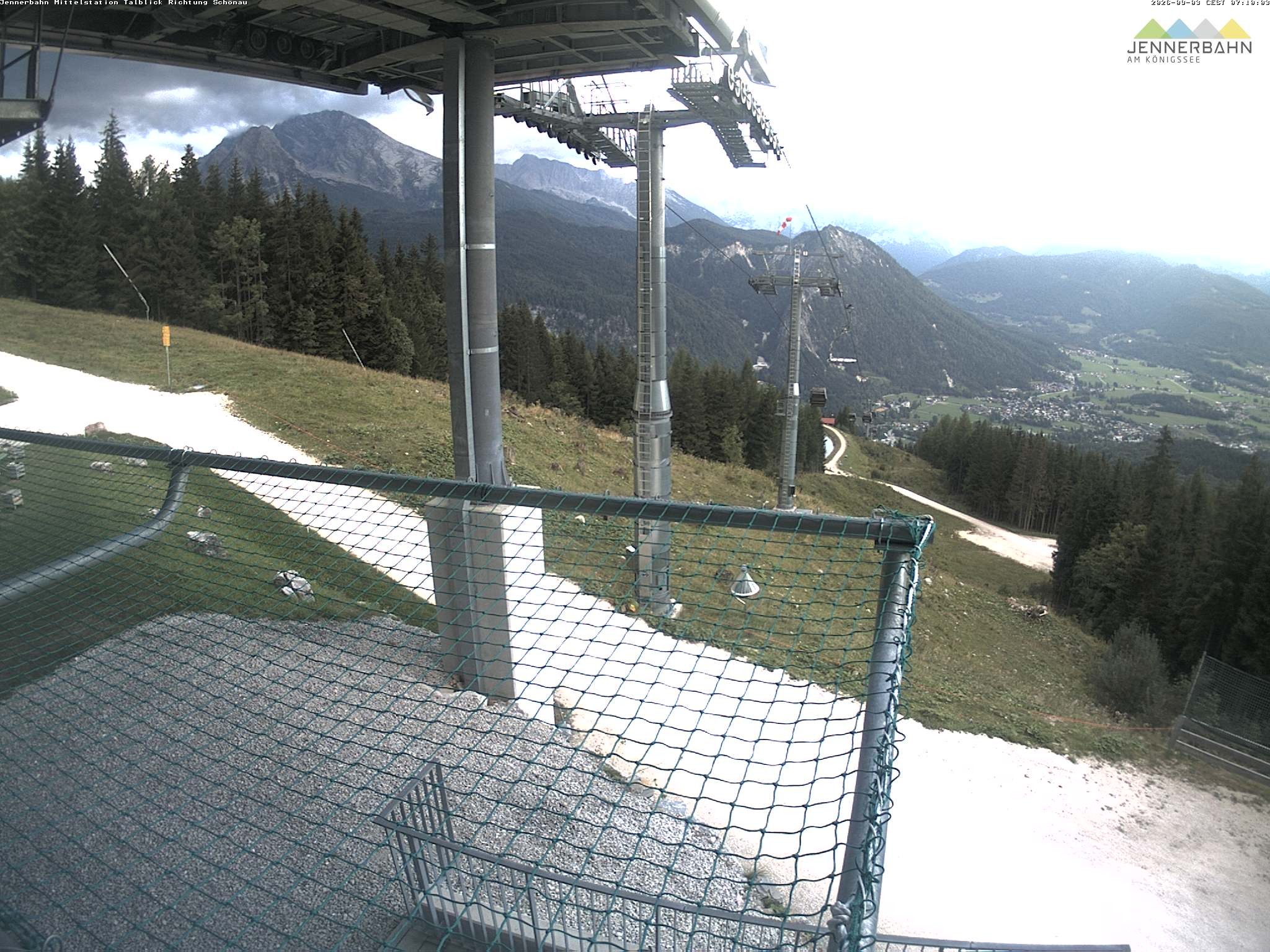 Archiv Foto Webcam Blick von der Mittelstation der Jennerbahn