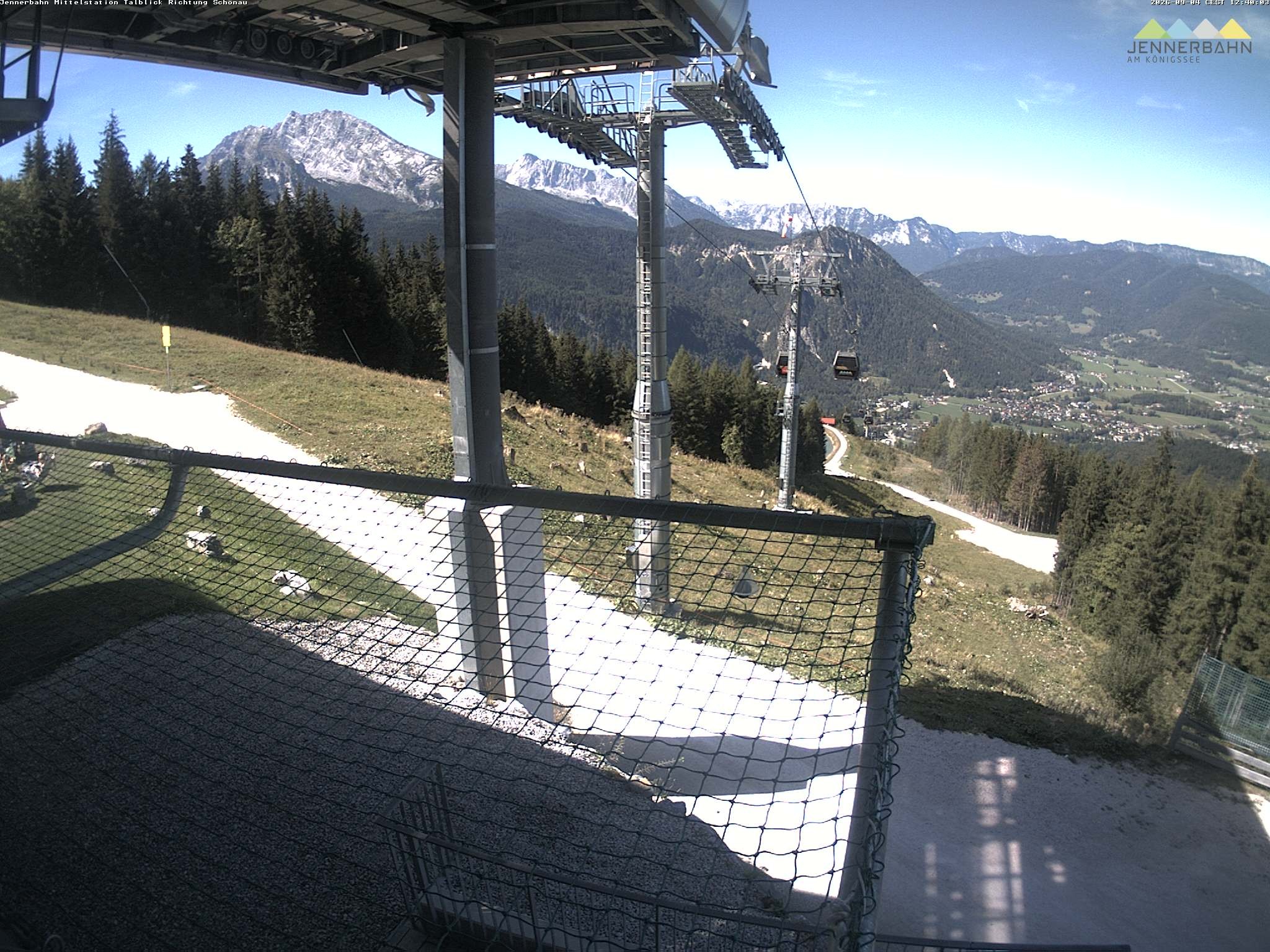 Archived image Webcam View from Midway Station