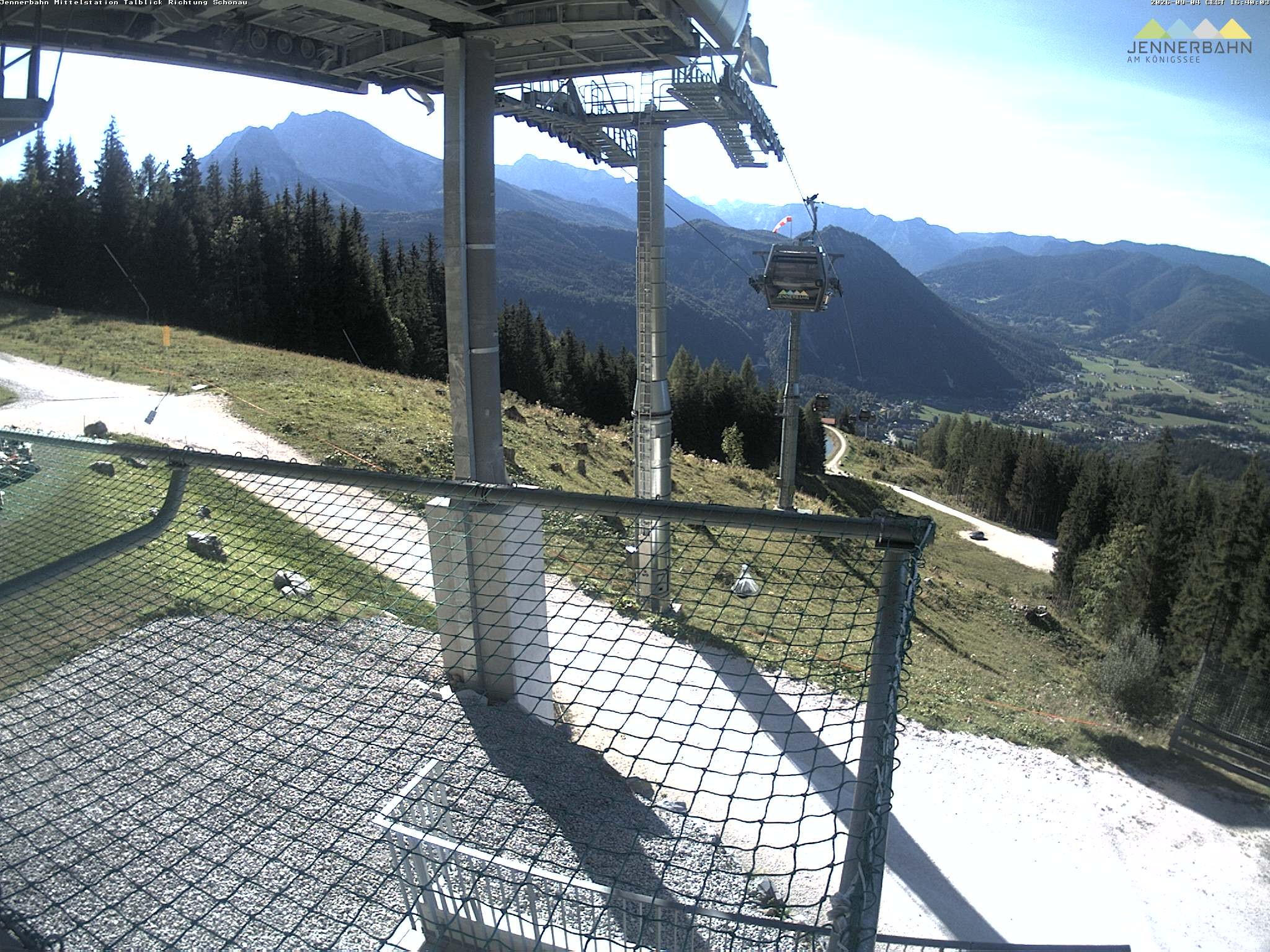 Archived image Webcam View from Midway Station