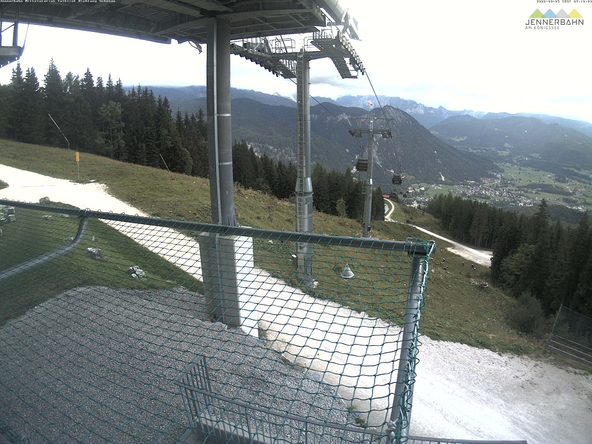 Archiv Foto Webcam Blick von der Mittelstation der Jennerbahn