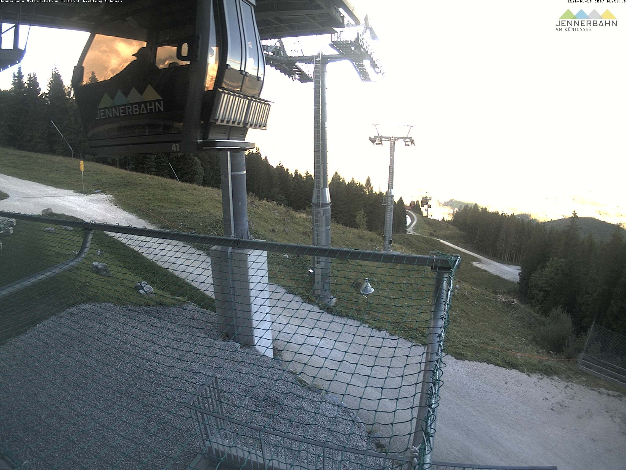 Archiv Foto Webcam Blick von der Mittelstation der Jennerbahn
