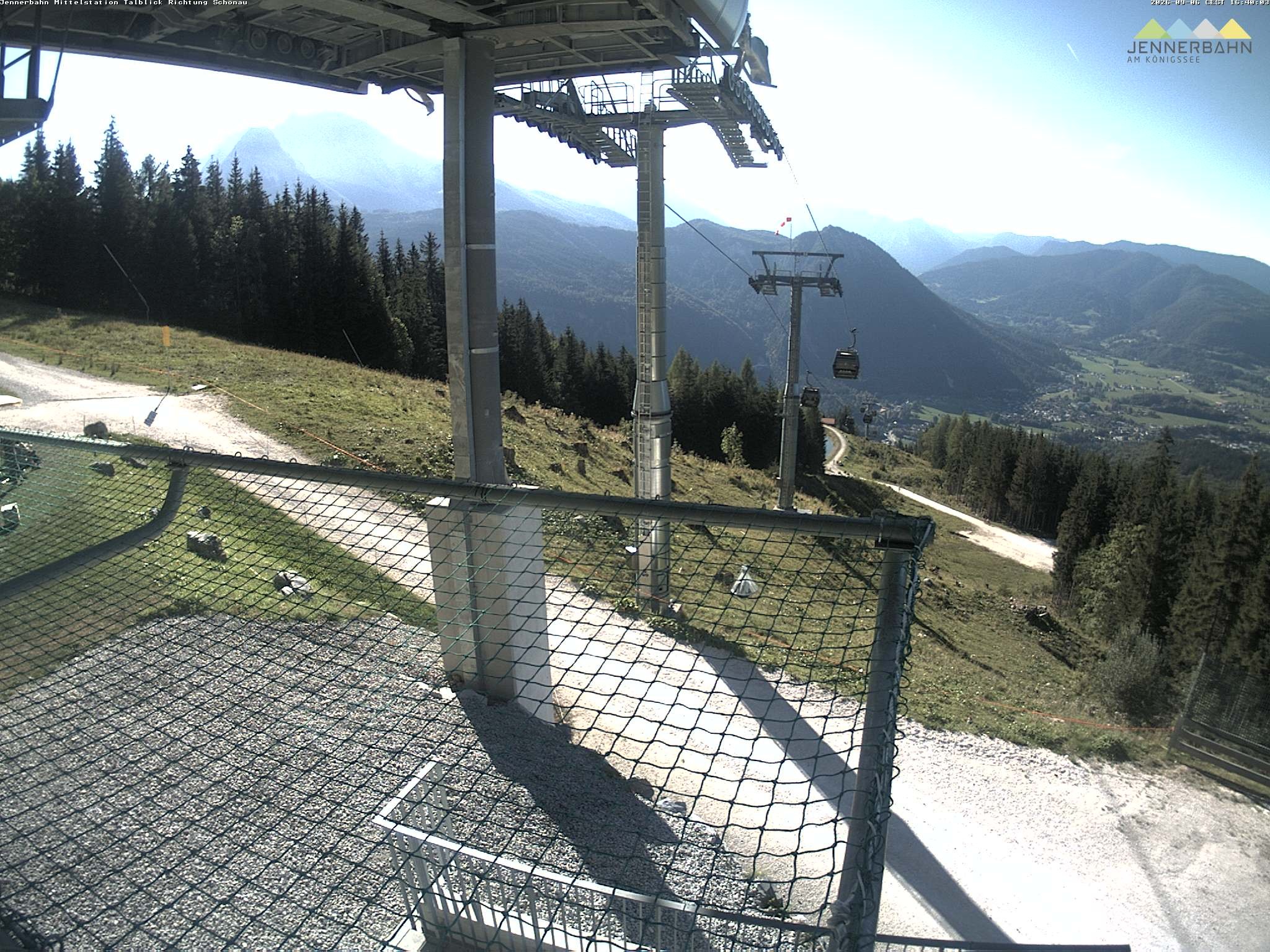 Archiv Foto Webcam Blick von der Mittelstation der Jennerbahn